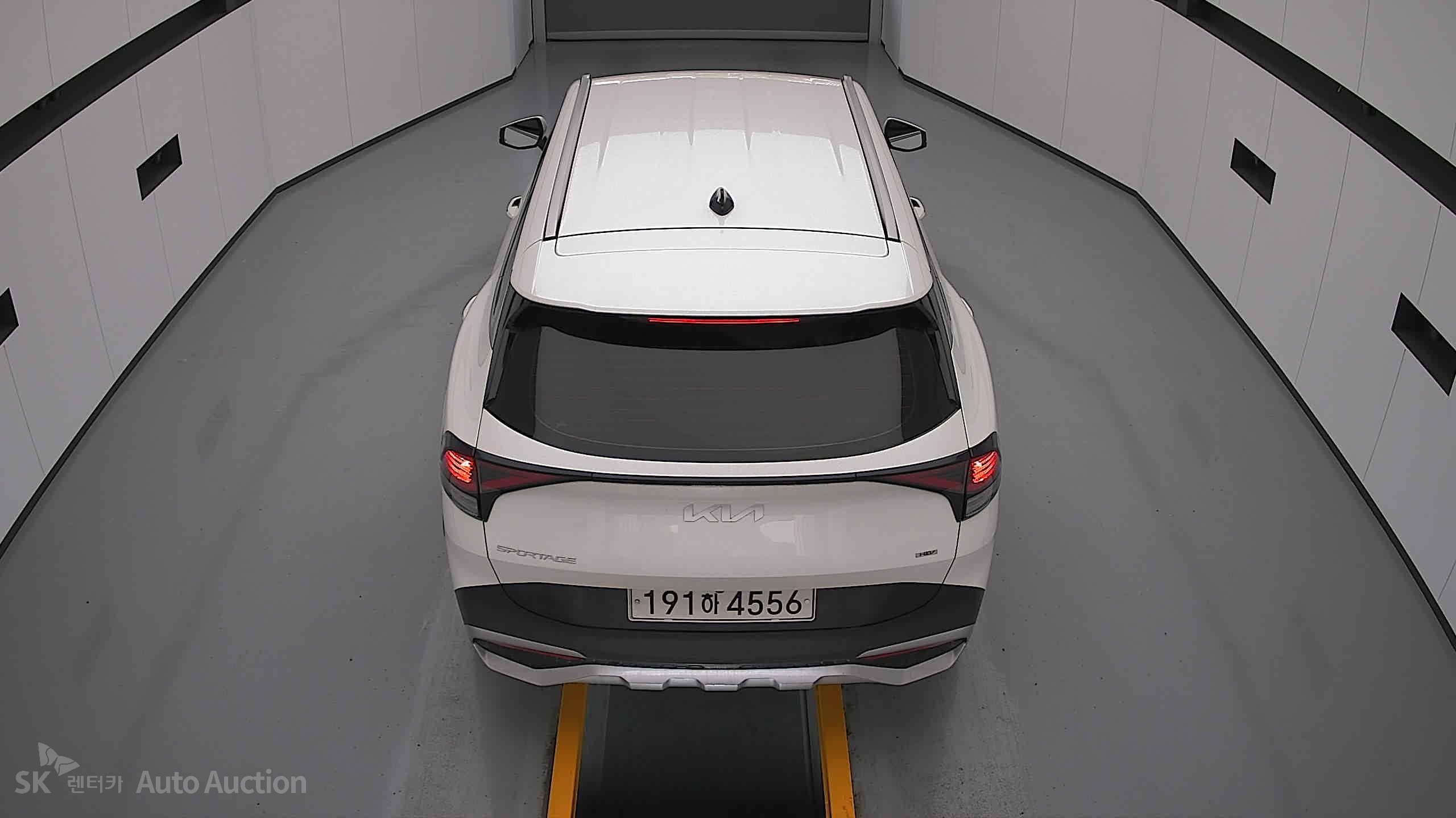 2023 - kia sportage