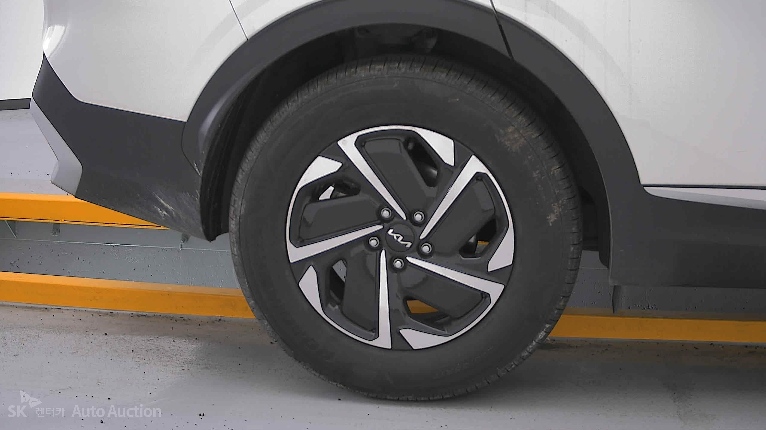 2023 - kia sportage