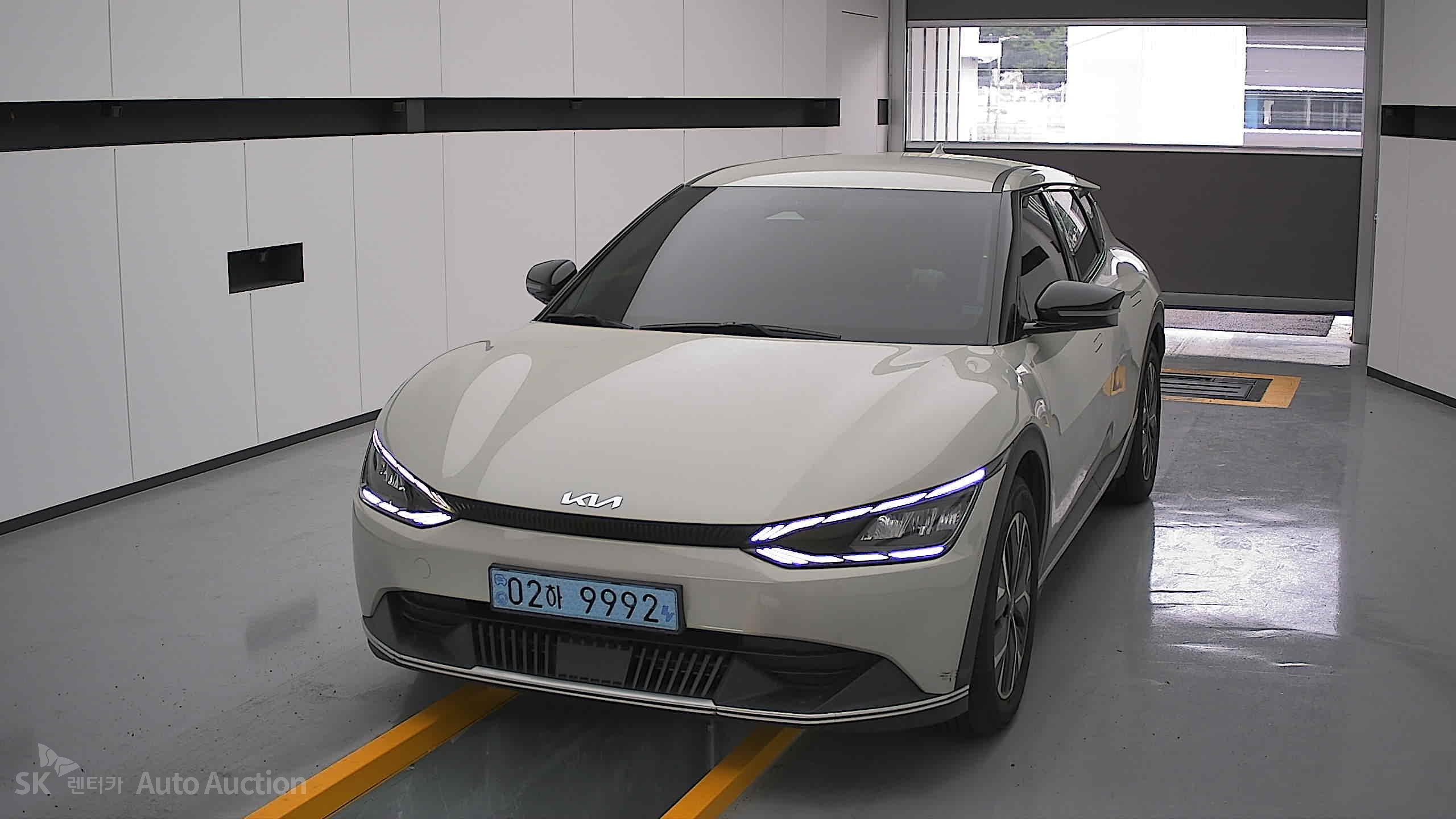 2022 - kia ev6