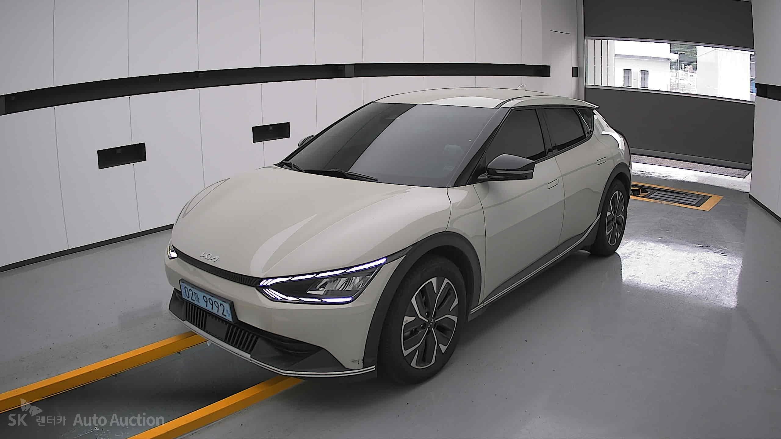 2022 - kia ev6
