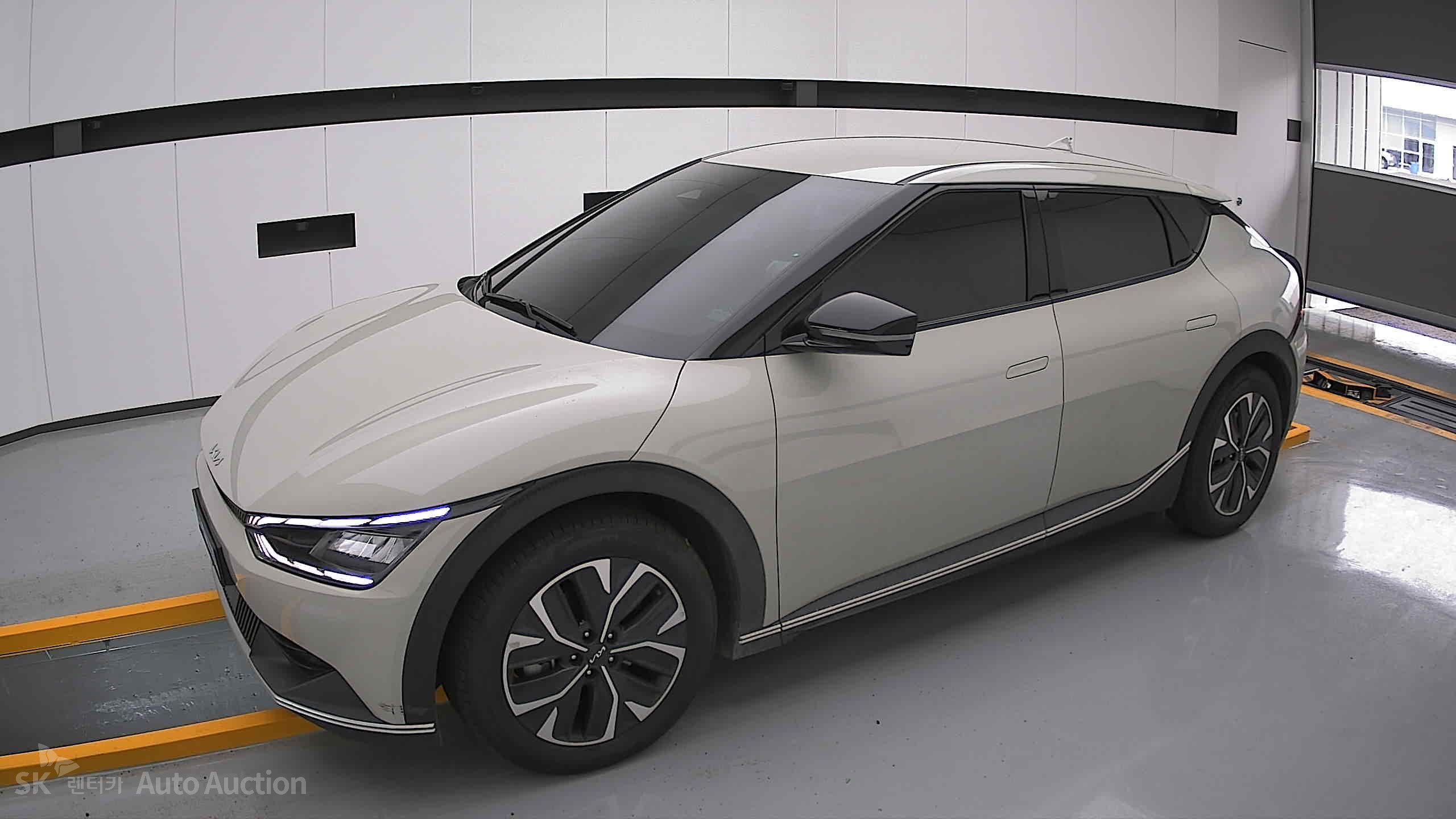 2022 - kia ev6