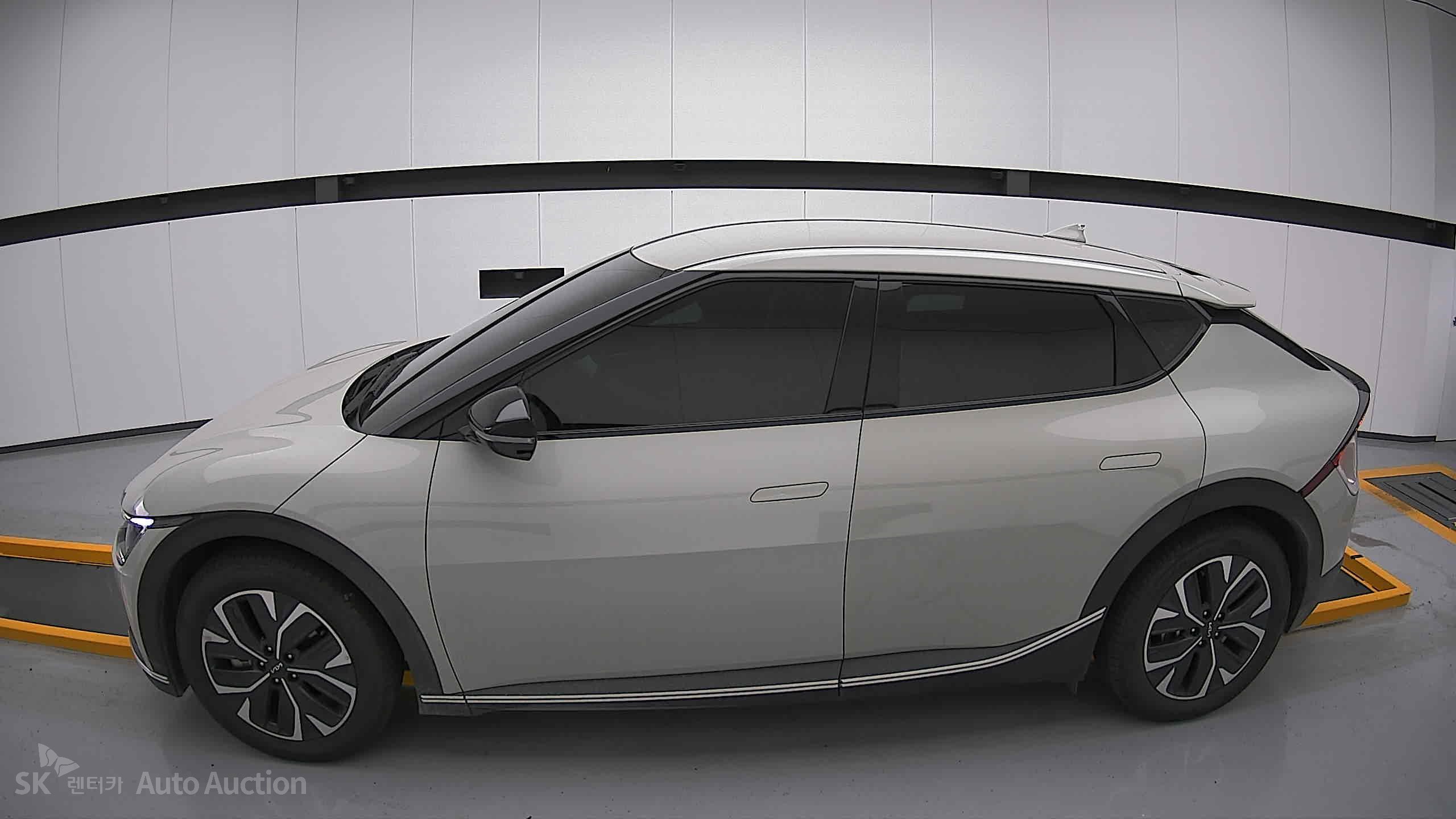 2022 - kia ev6