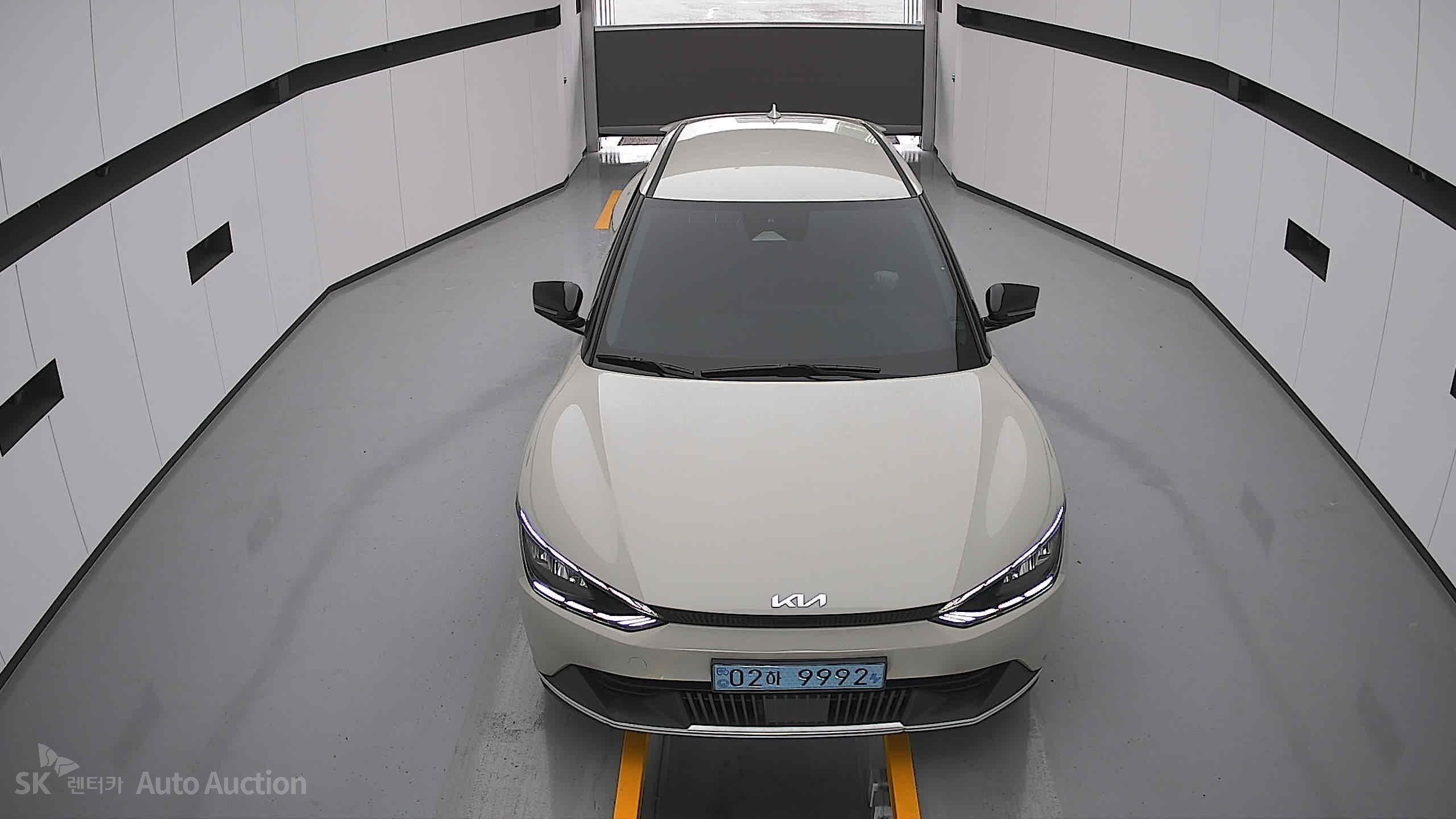 2022 - kia ev6