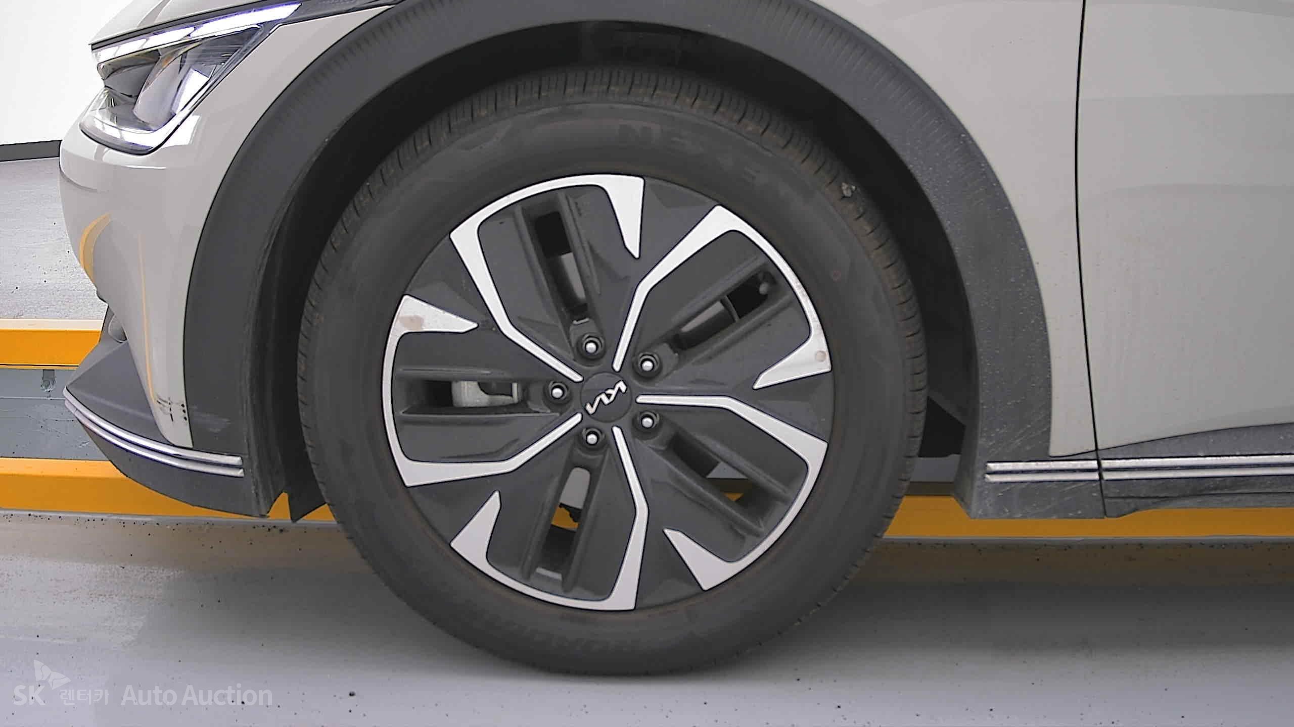 2022 - kia ev6