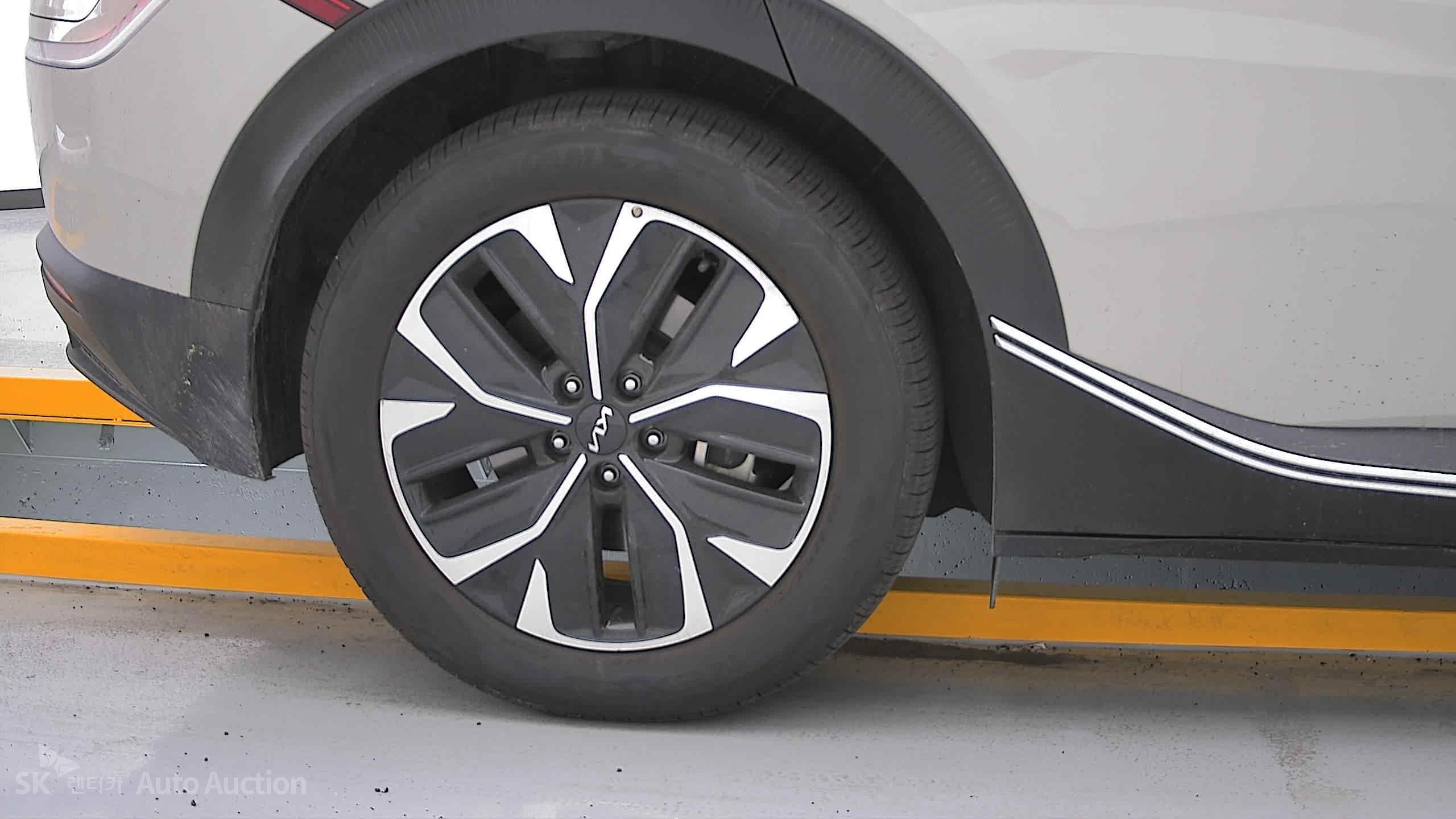 2022 - kia ev6