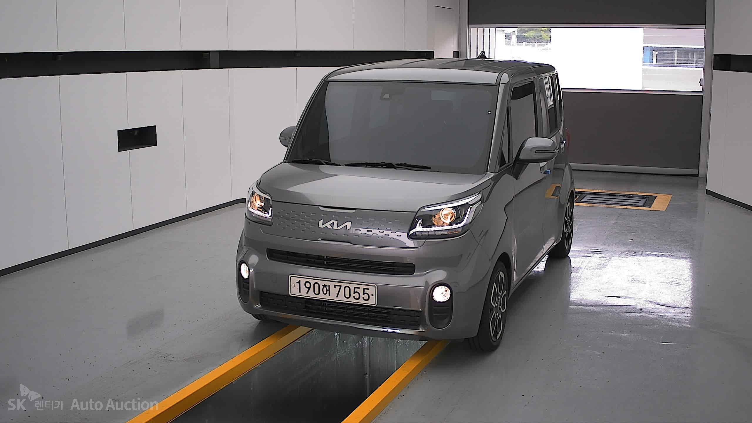 2022 - kia ray