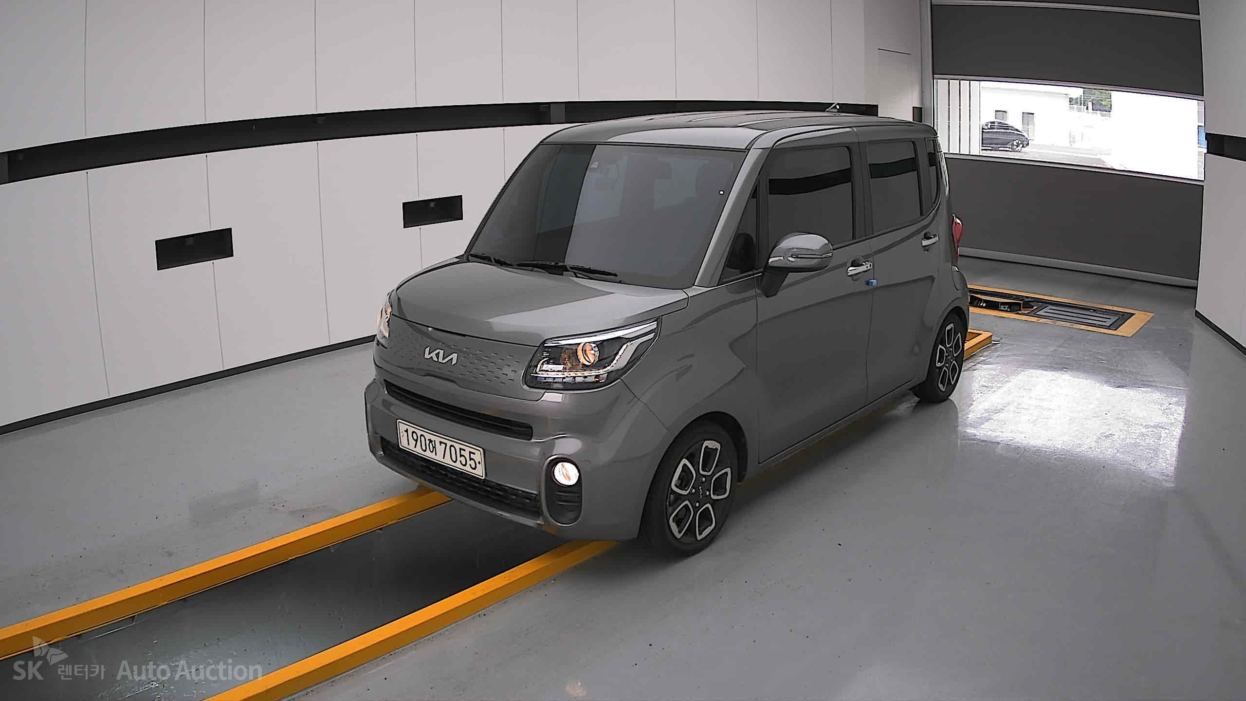 2022 - kia ray