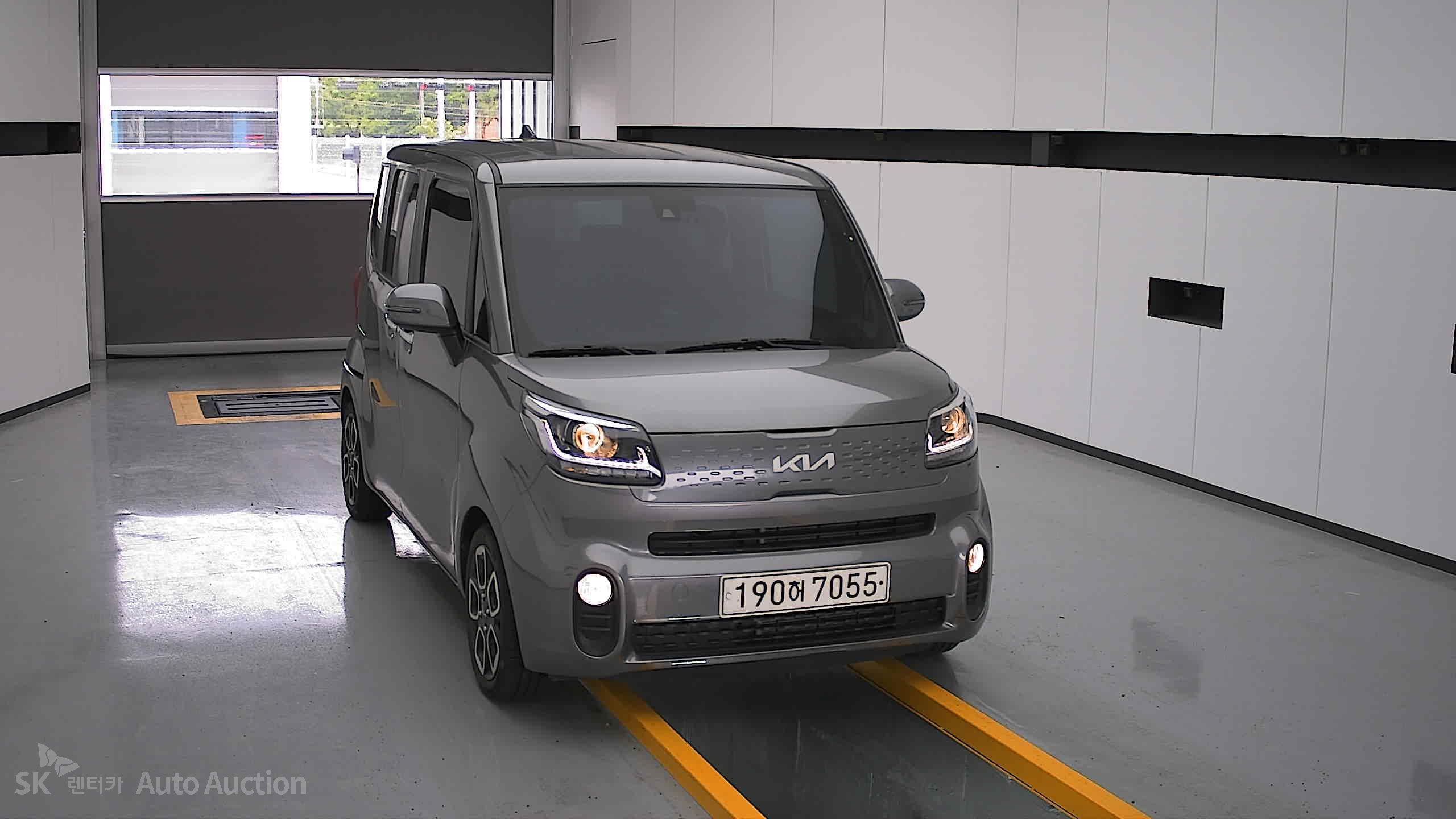 2022 - kia ray