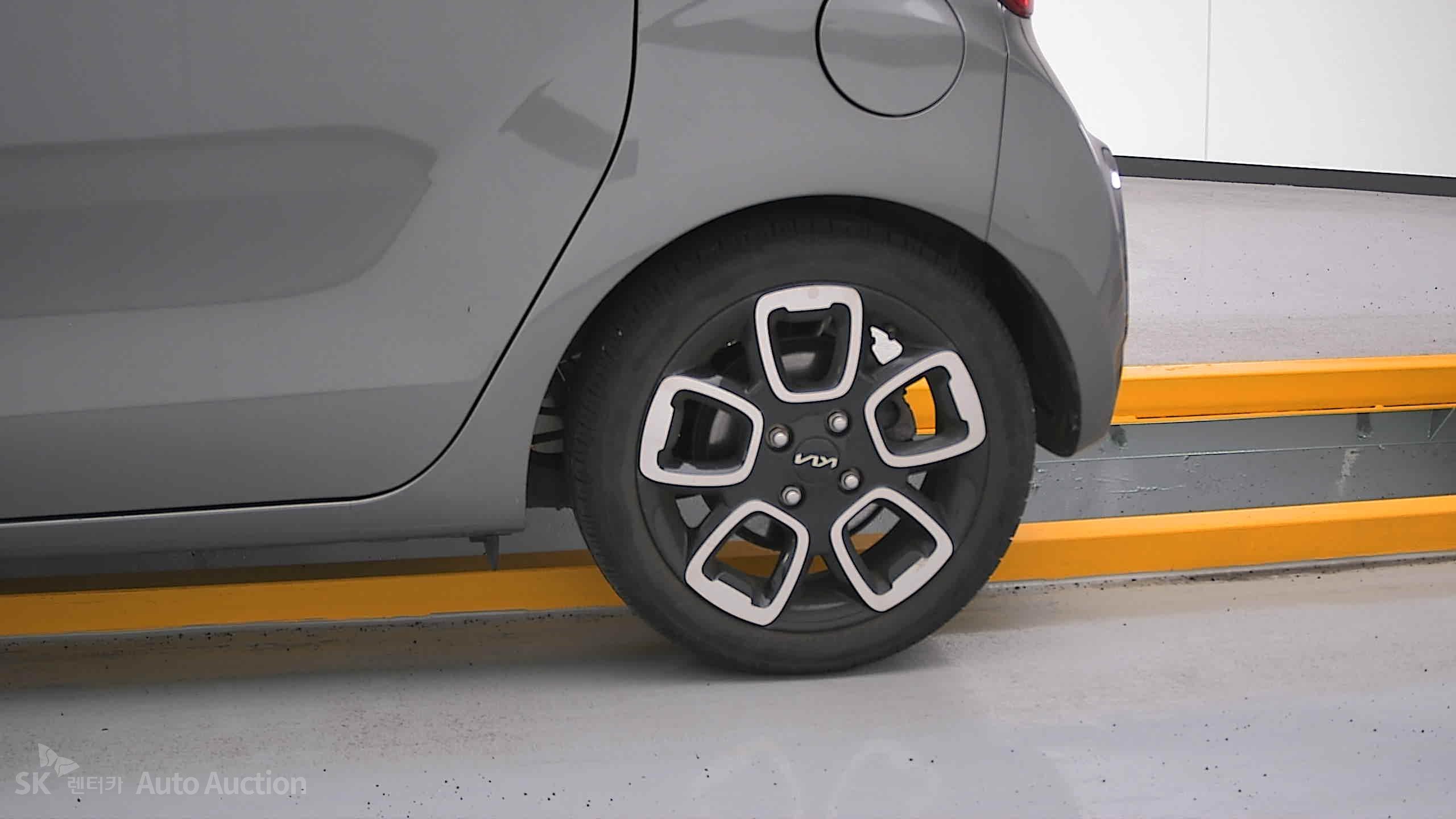 2022 - kia ray