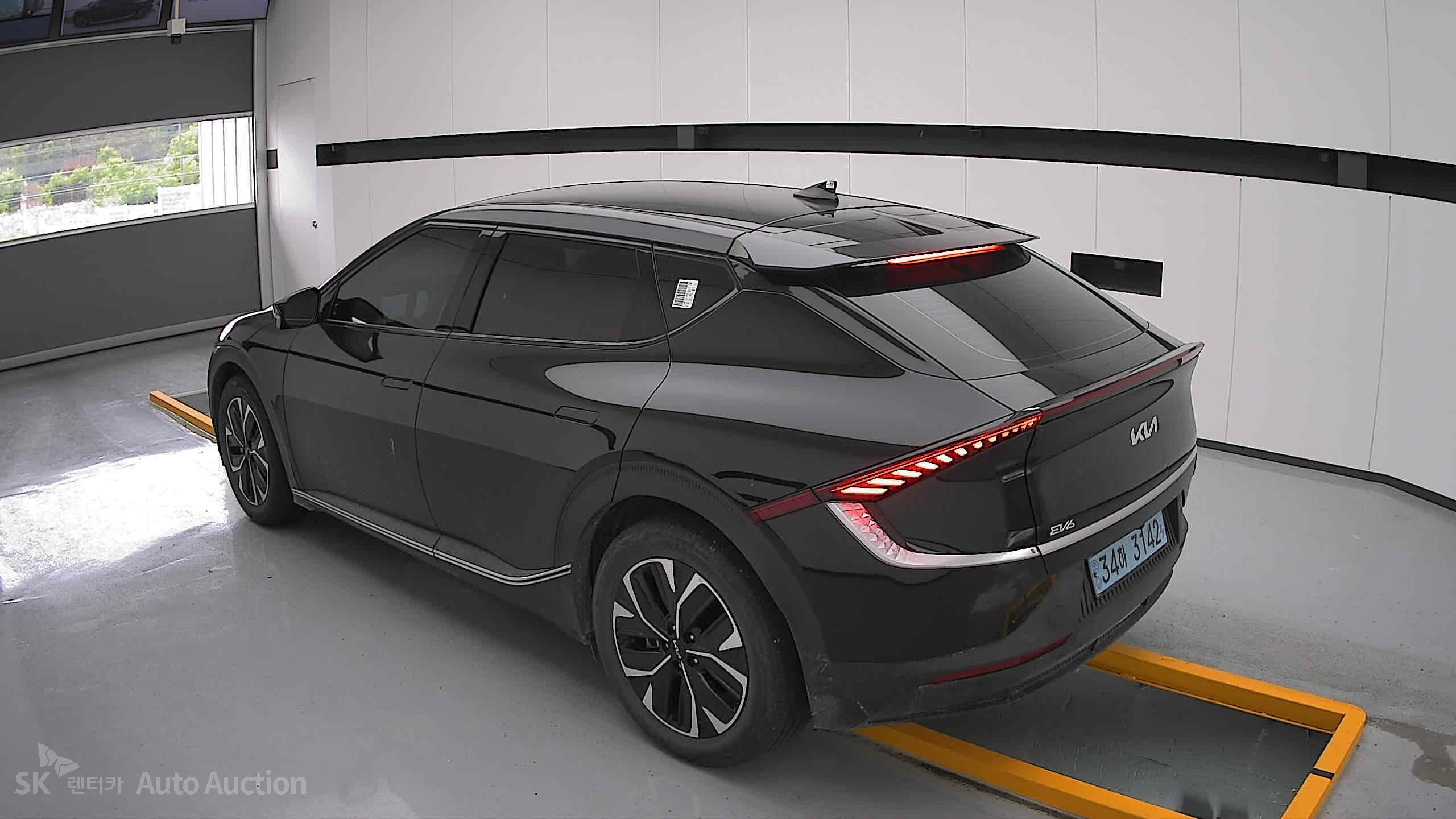 2022 - kia ev6
