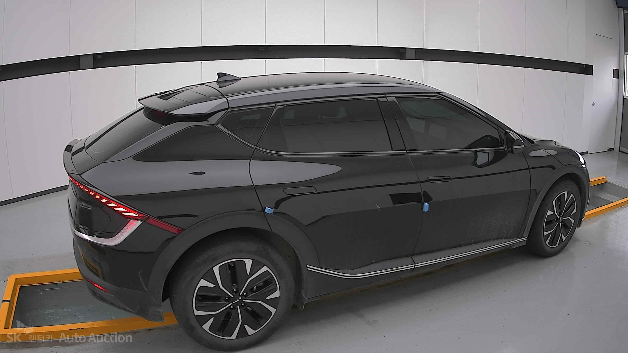 2022 - kia ev6
