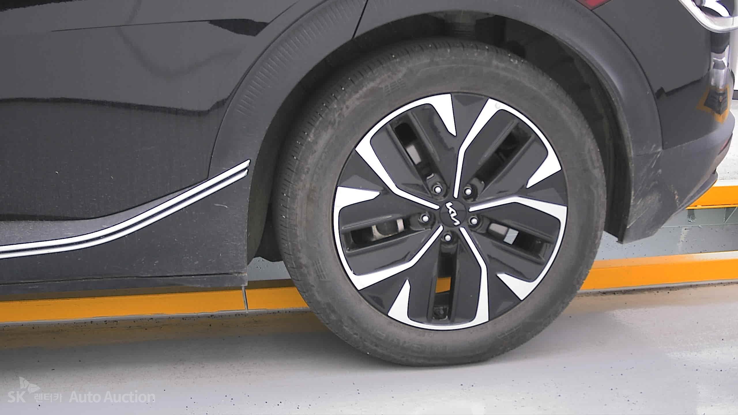 2022 - kia ev6