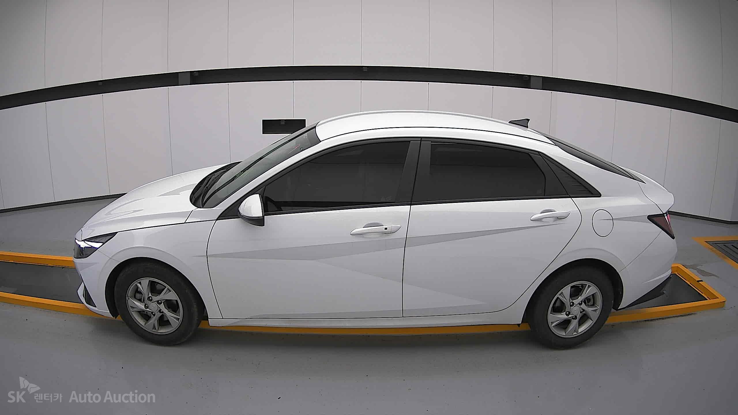 2021 - hyundai avante