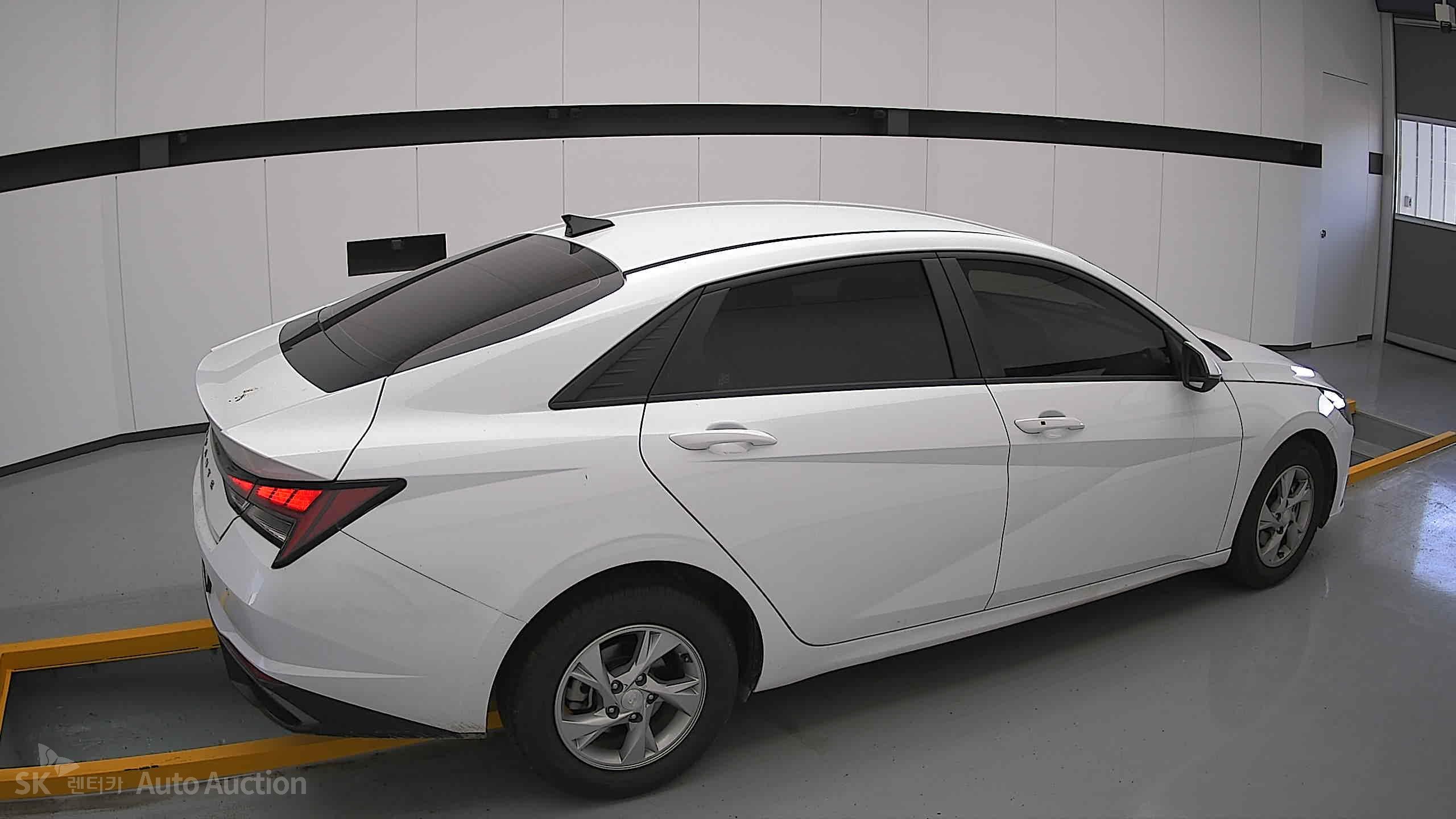 2021 - hyundai avante
