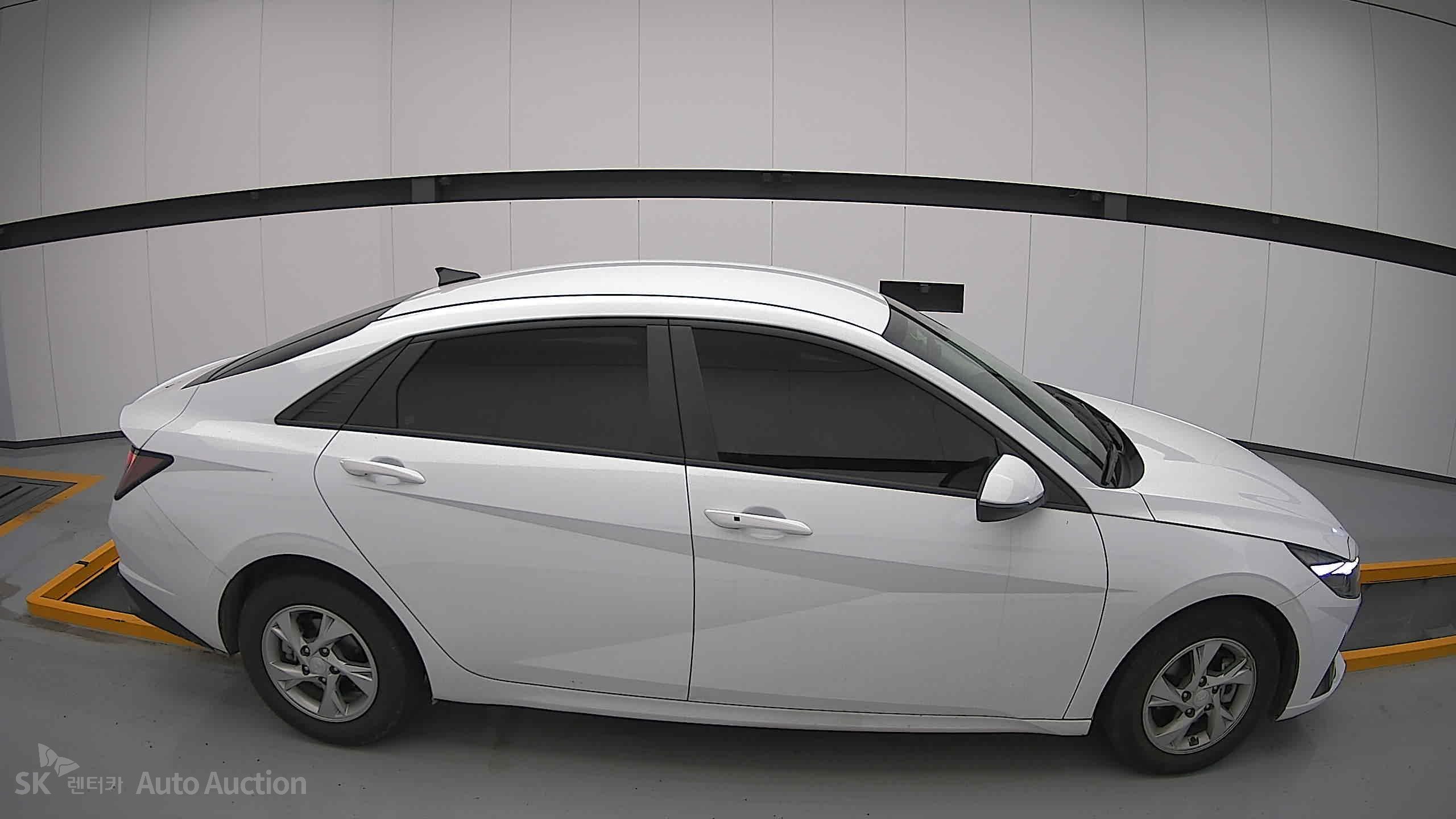 2021 - hyundai avante
