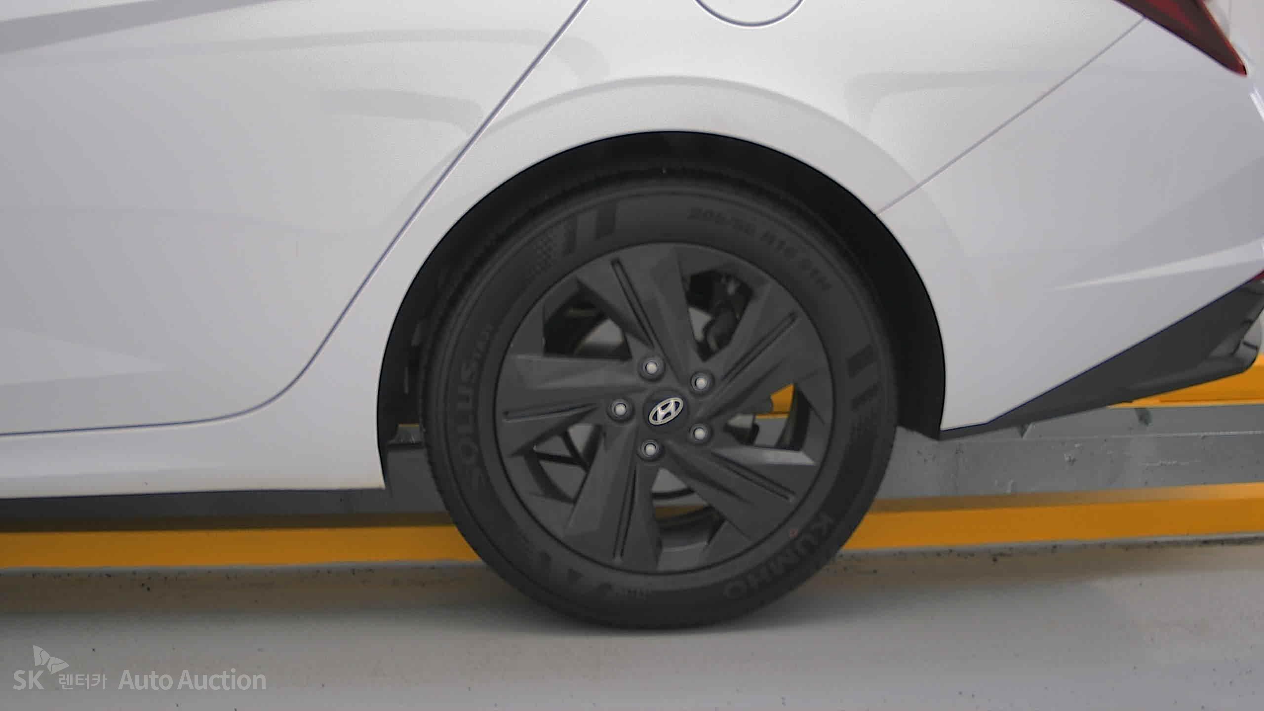 2023 - hyundai avante