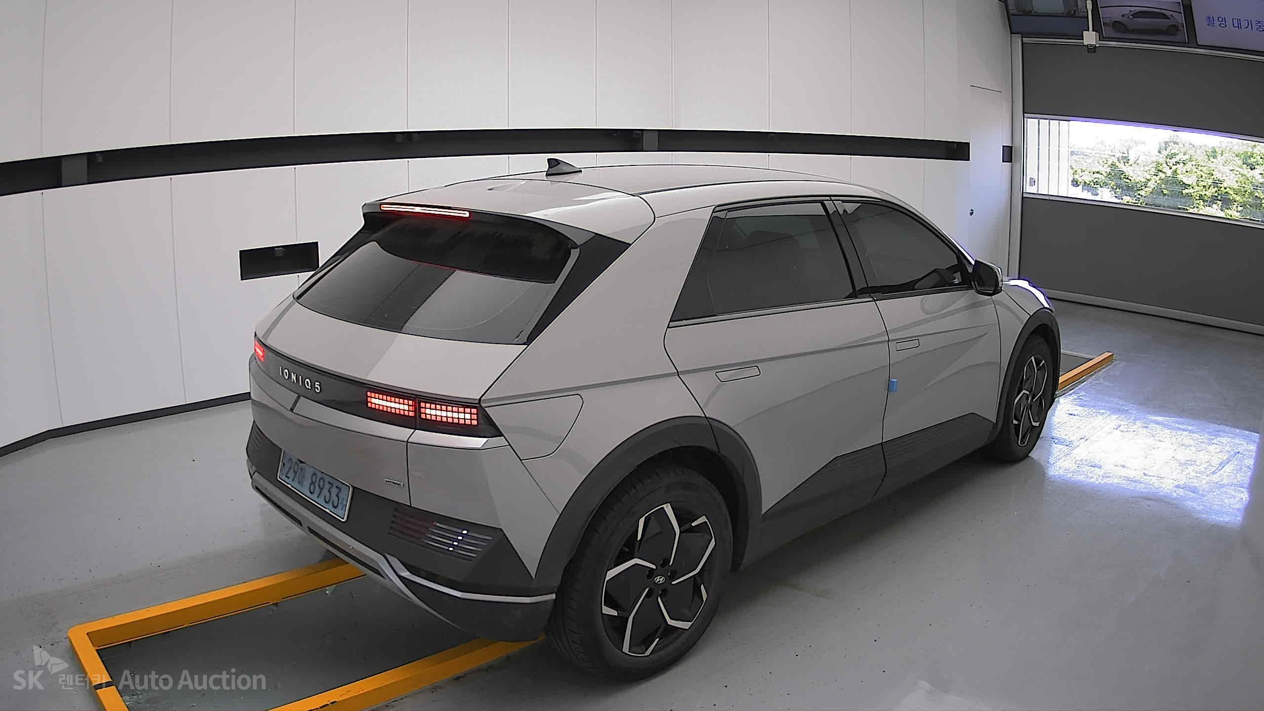2022 - hyundai ioniq