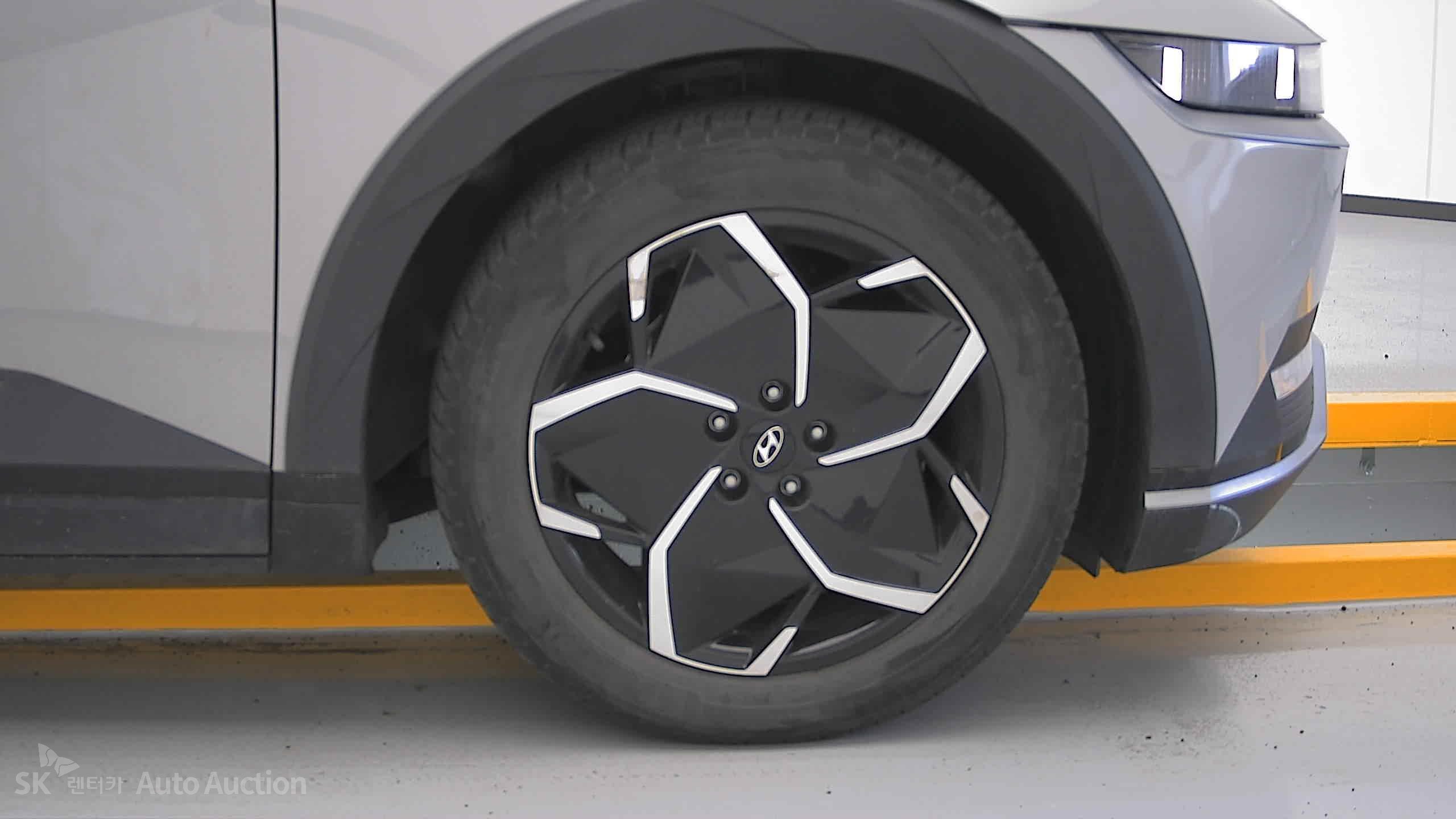 2022 - hyundai ioniq