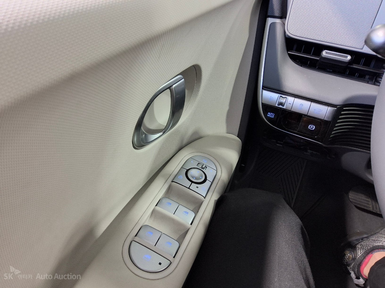 2022 - hyundai ioniq