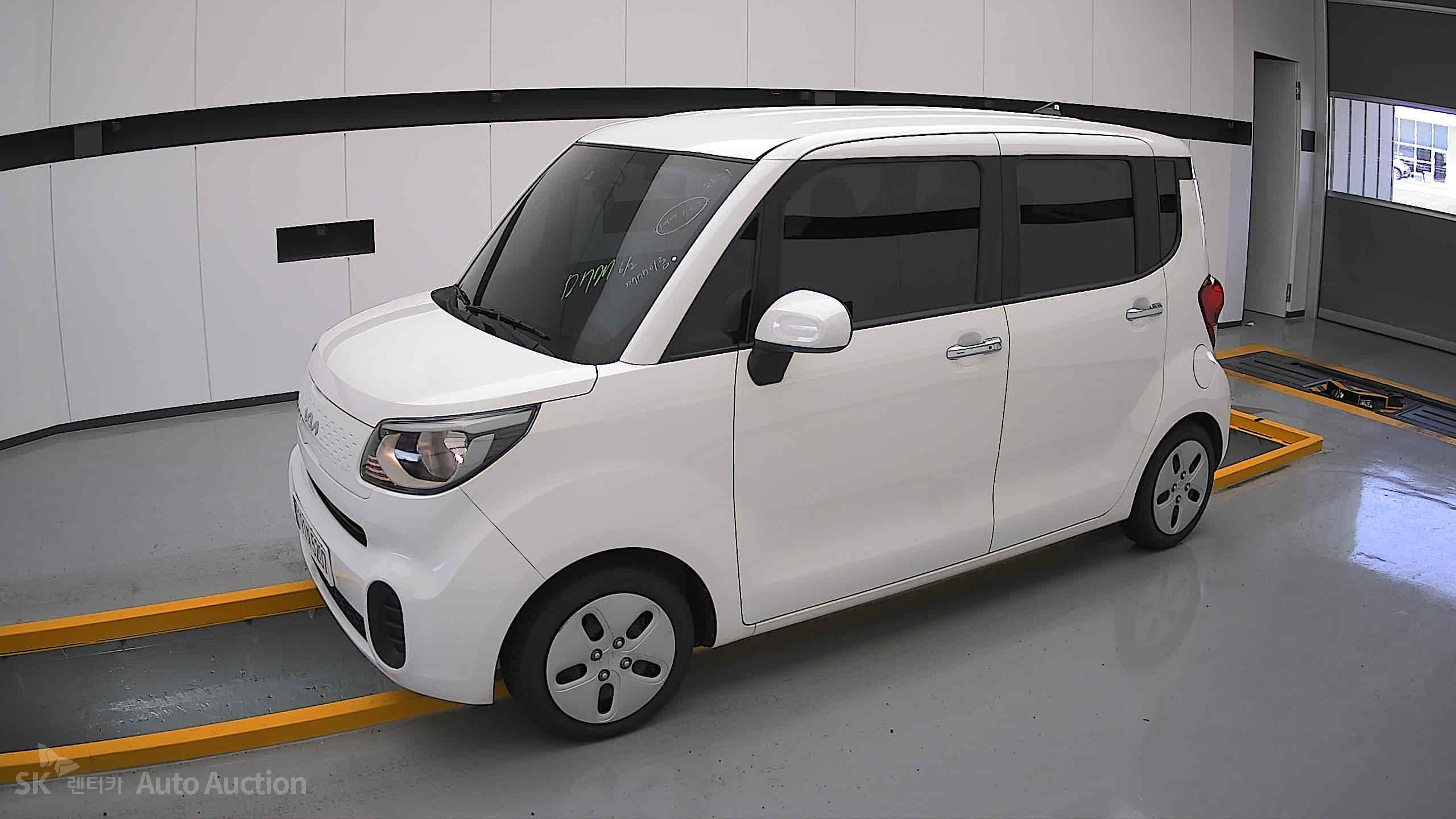 2022 - kia ray