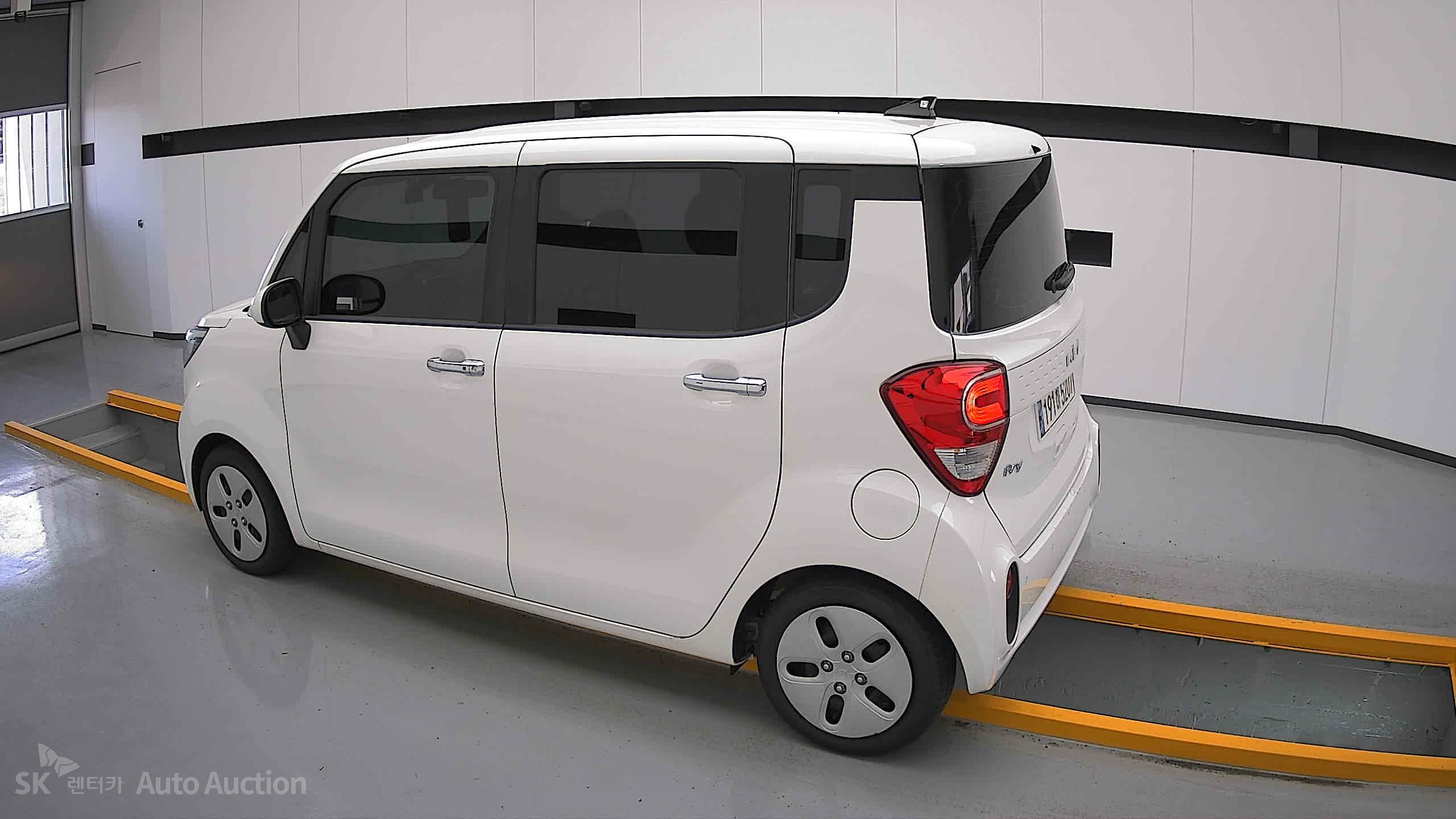 2022 - kia ray