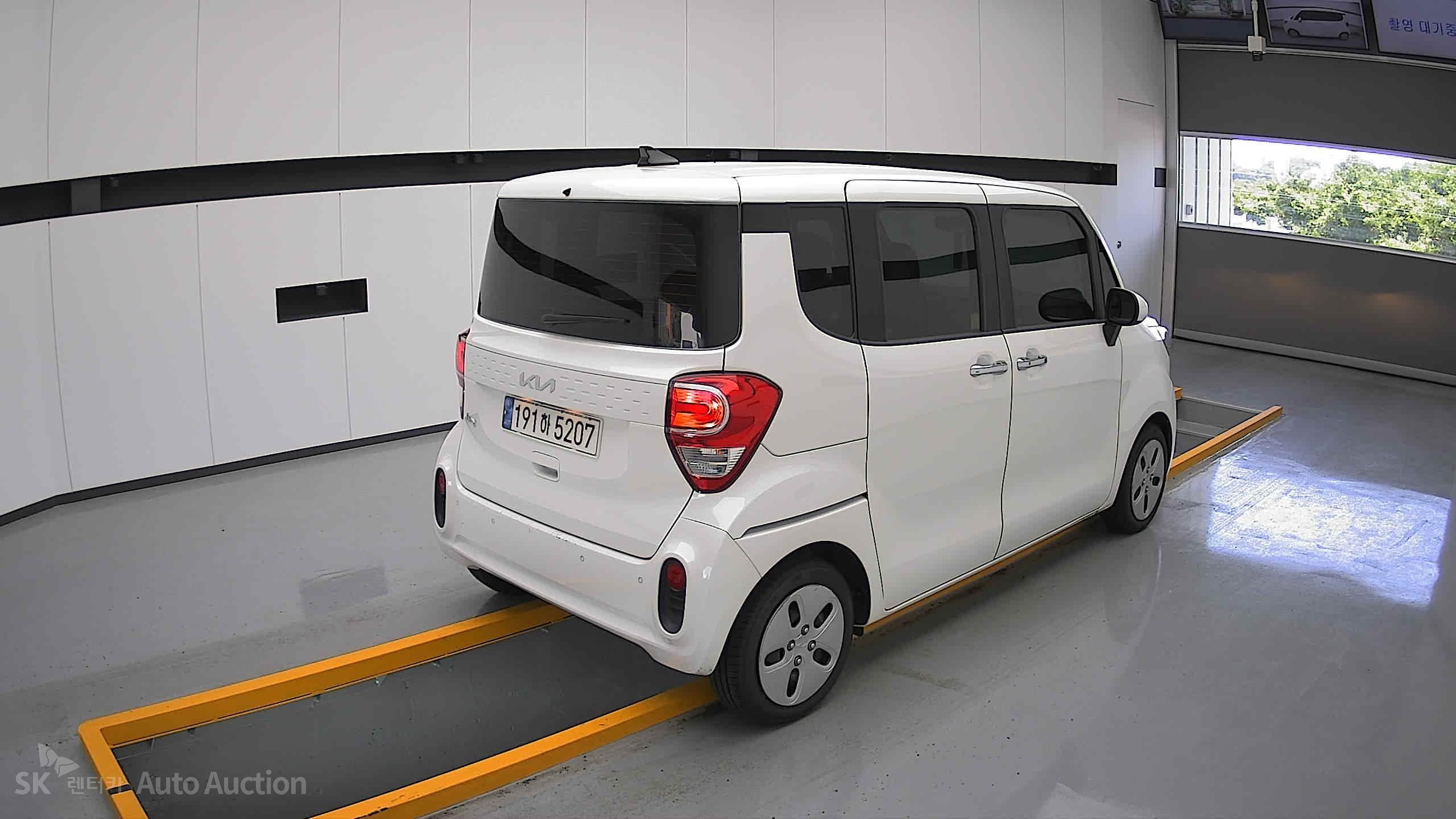 2022 - kia ray