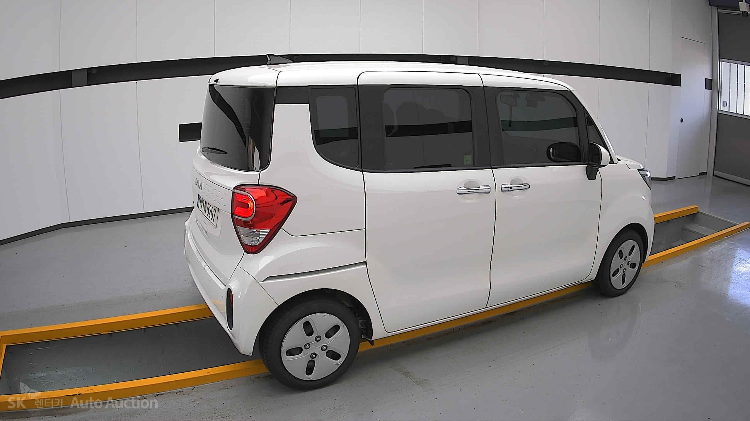 2022 - kia ray