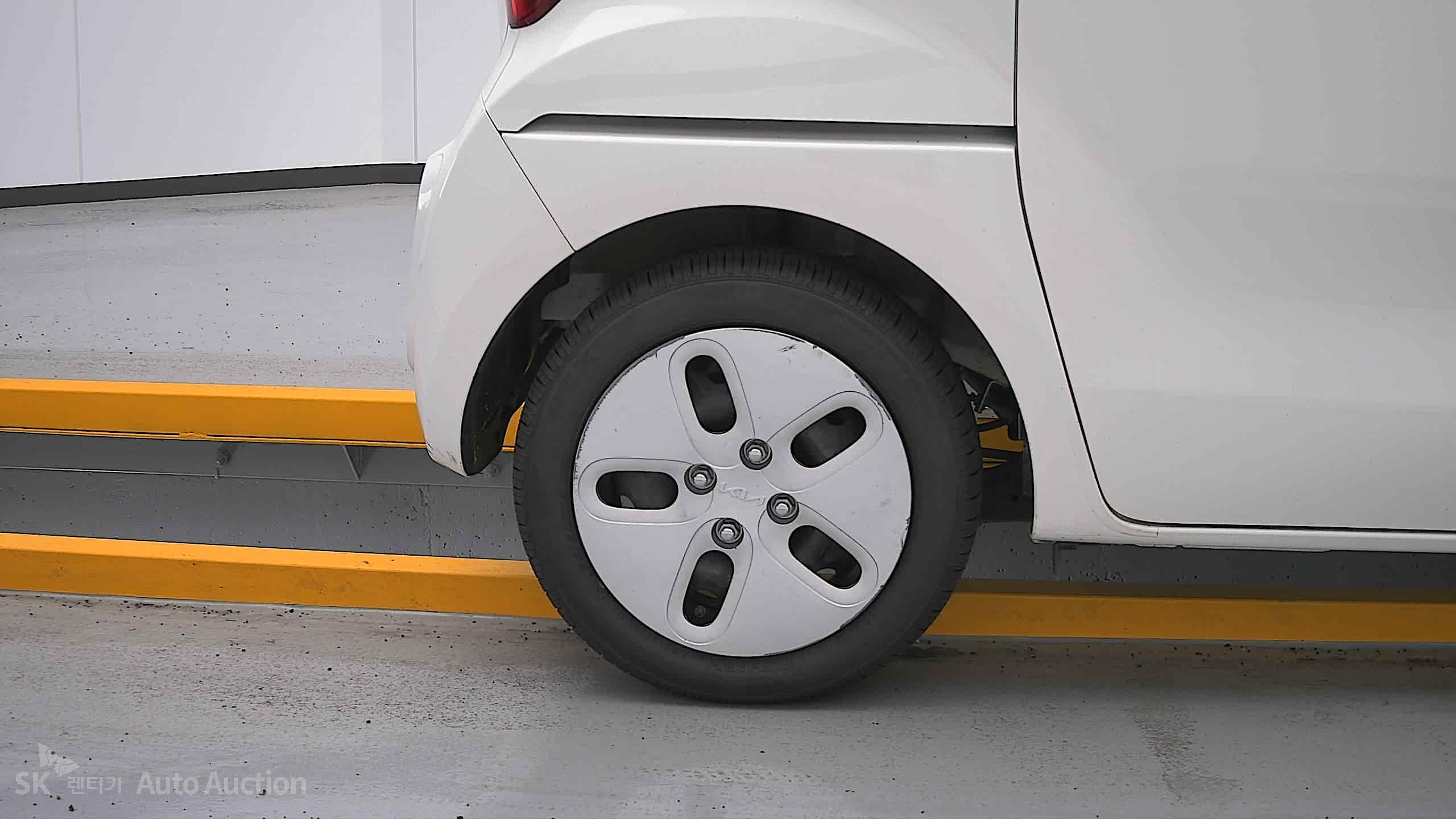 2022 - kia ray