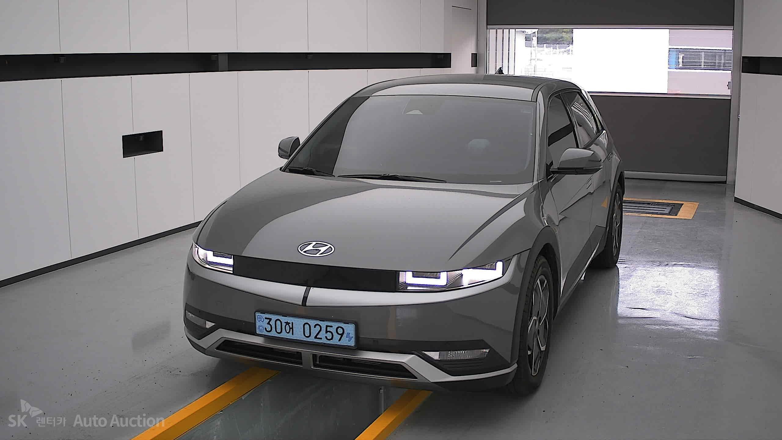 2022 - hyundai ioniq