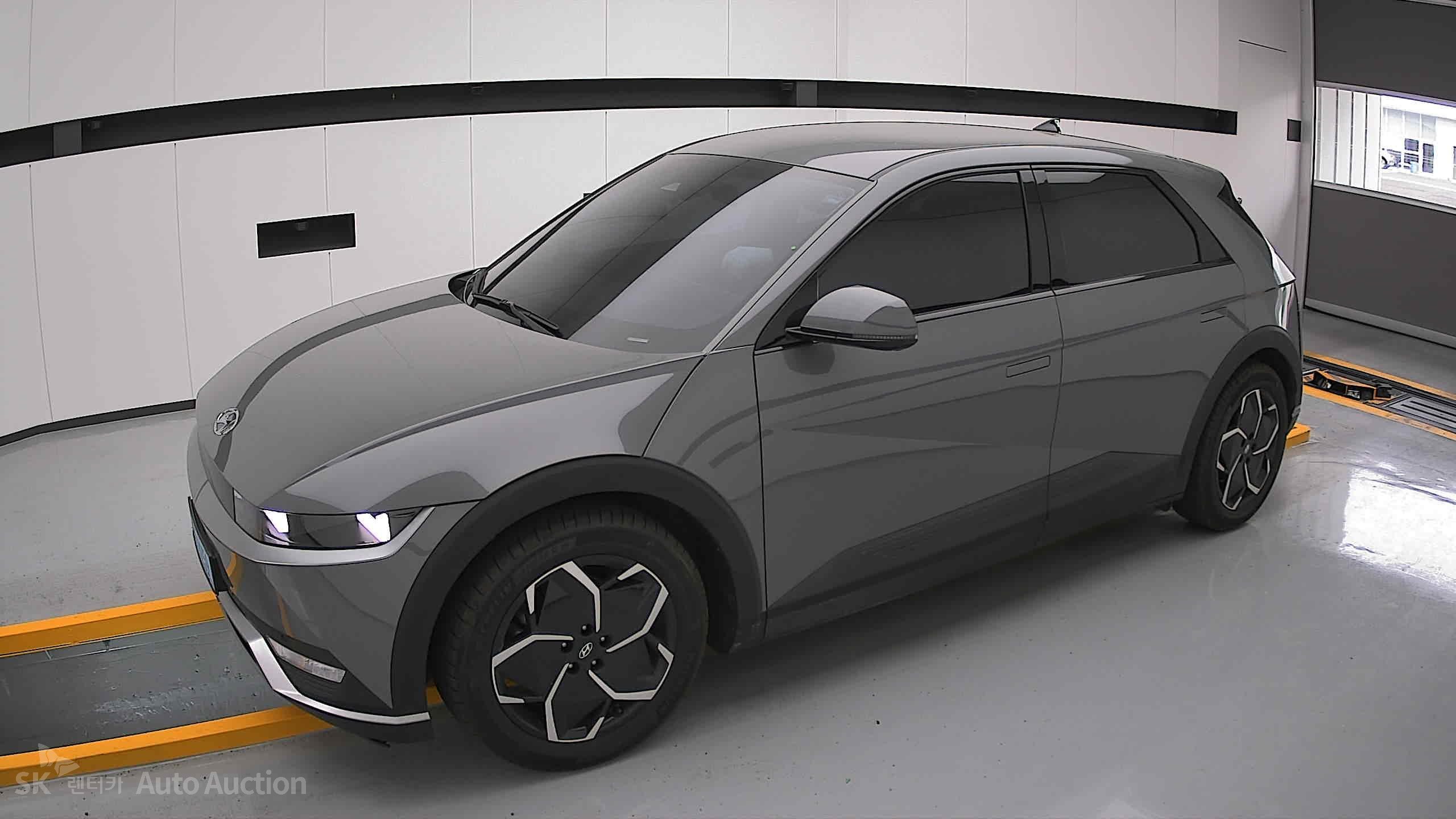 2022 - hyundai ioniq