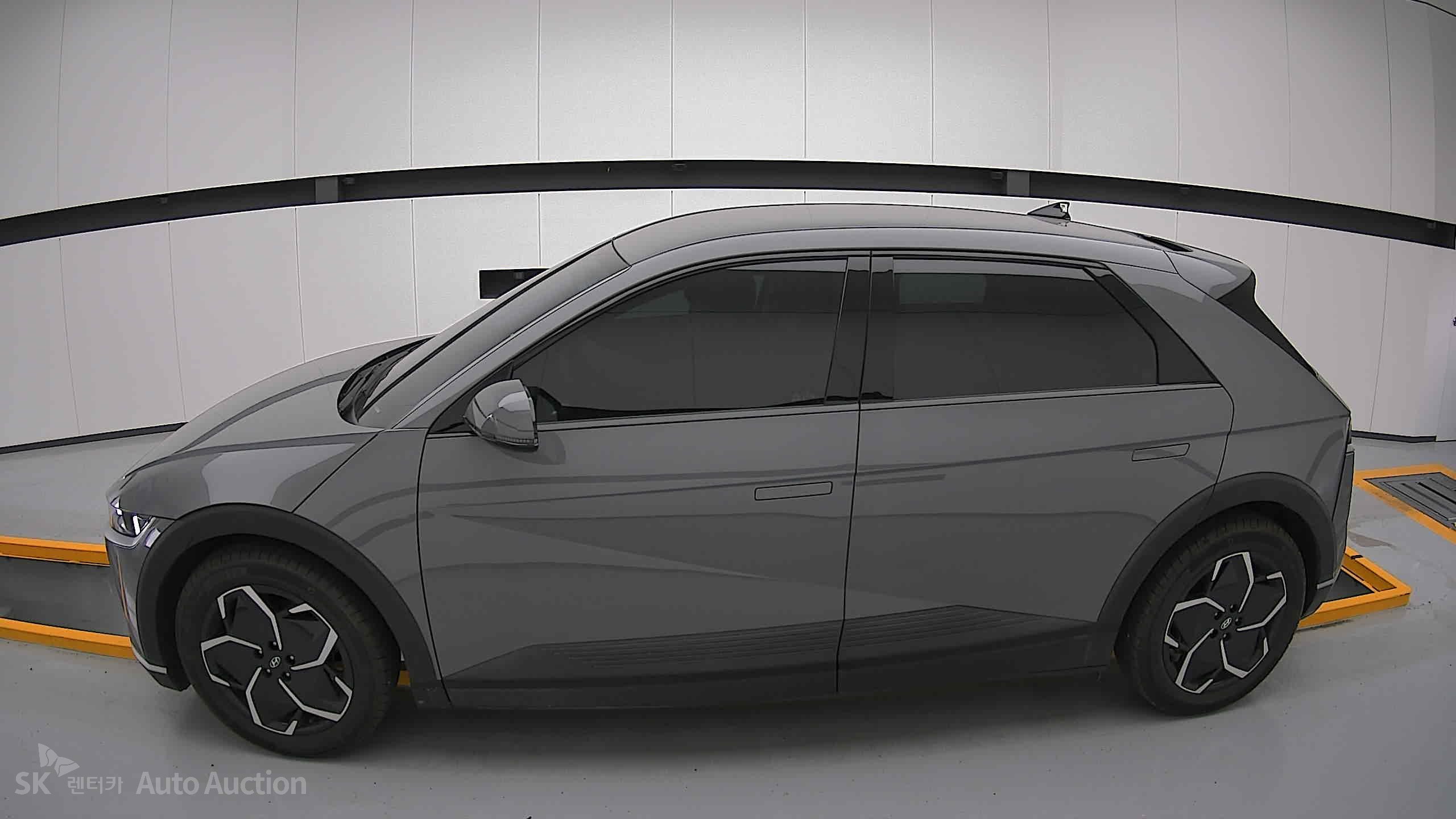 2022 - hyundai ioniq