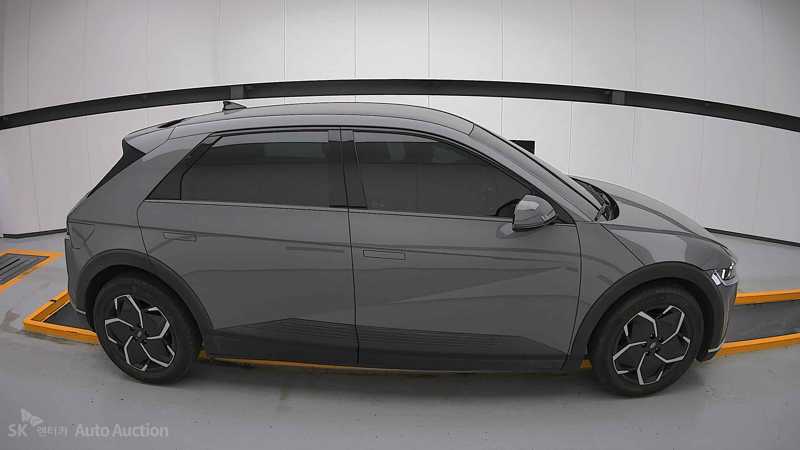 2022 - hyundai ioniq