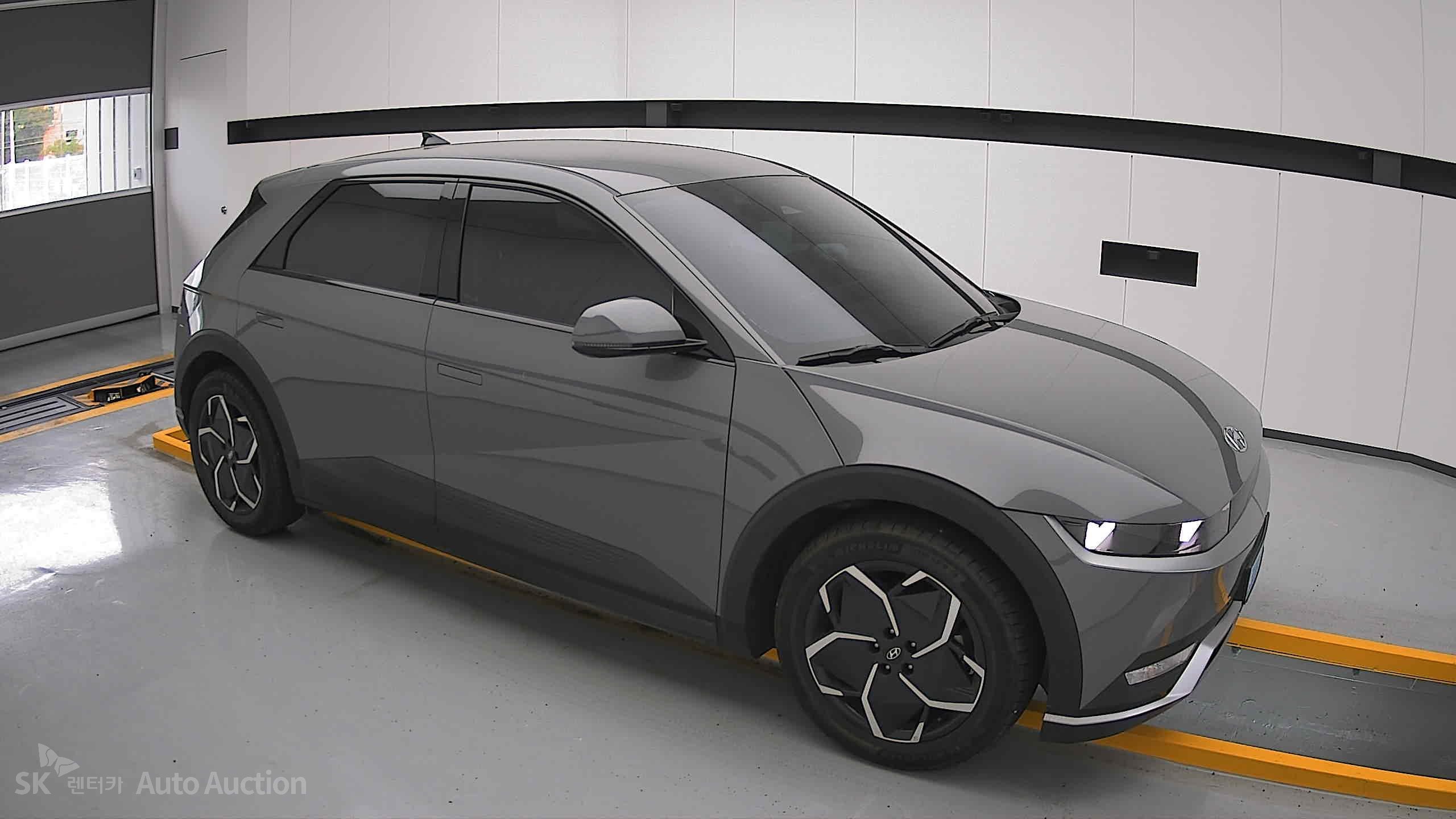 2022 - hyundai ioniq
