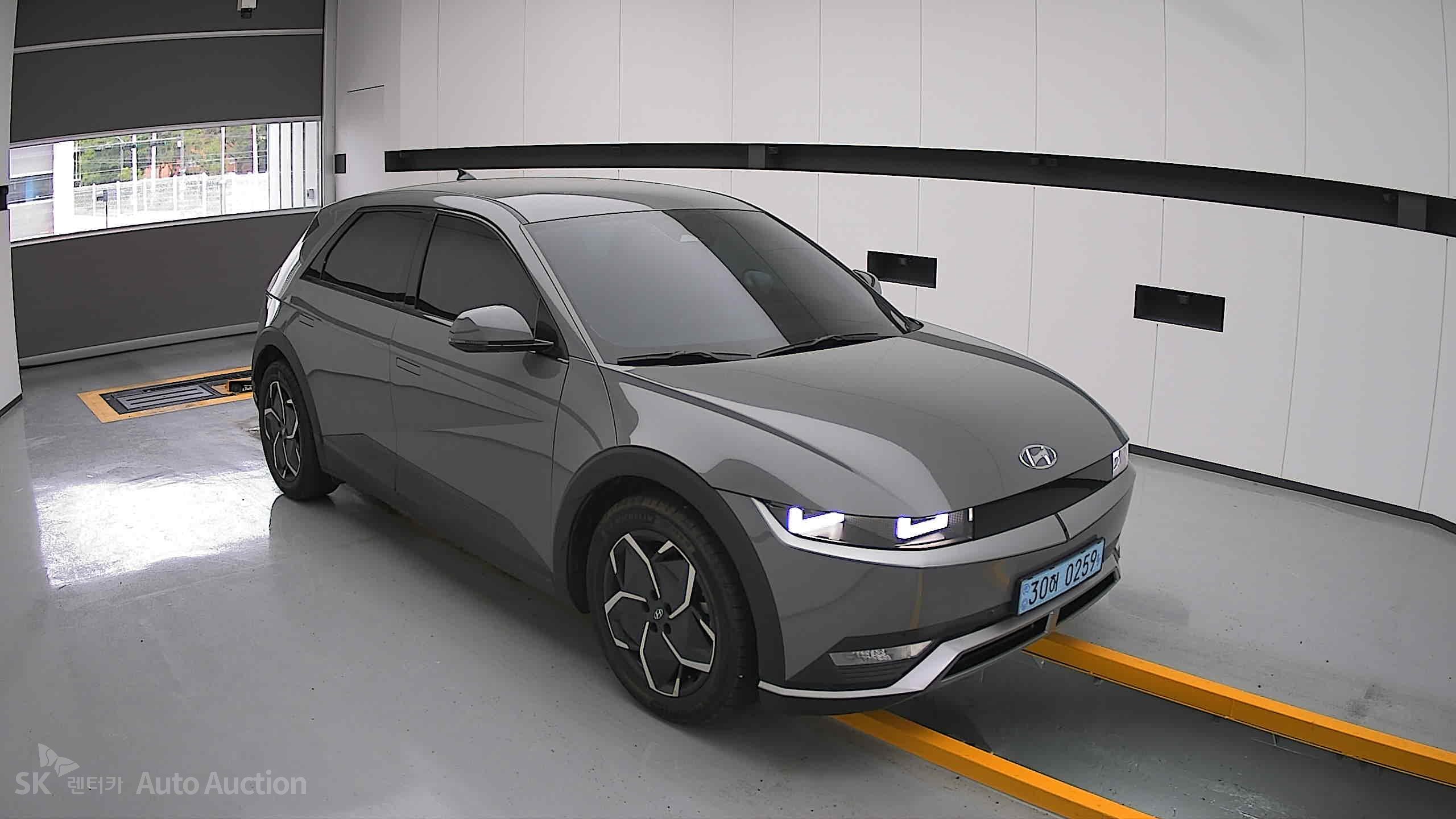 2022 - hyundai ioniq