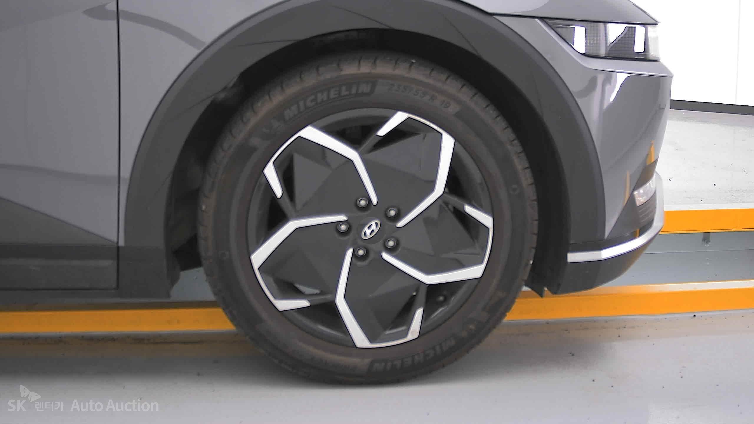 2022 - hyundai ioniq