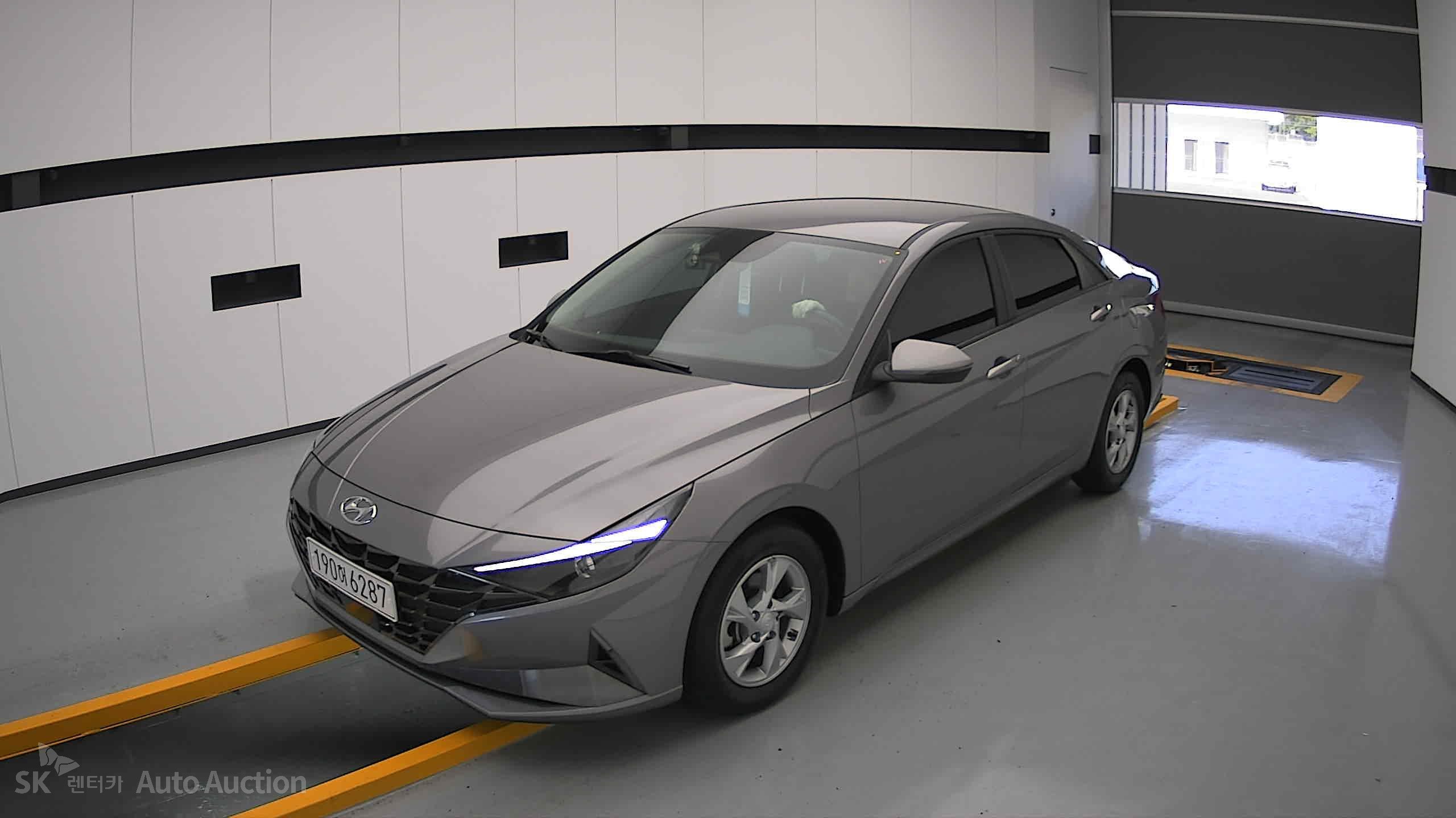 2022 - hyundai avante