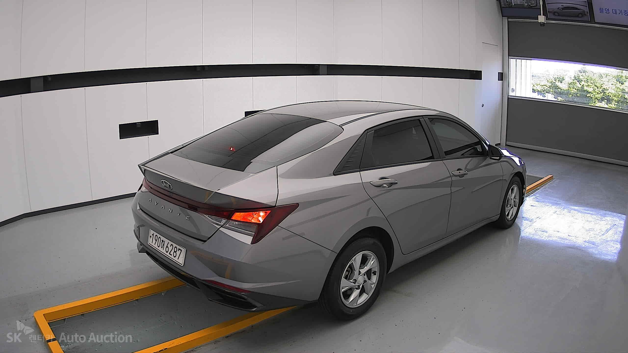 2022 - hyundai avante
