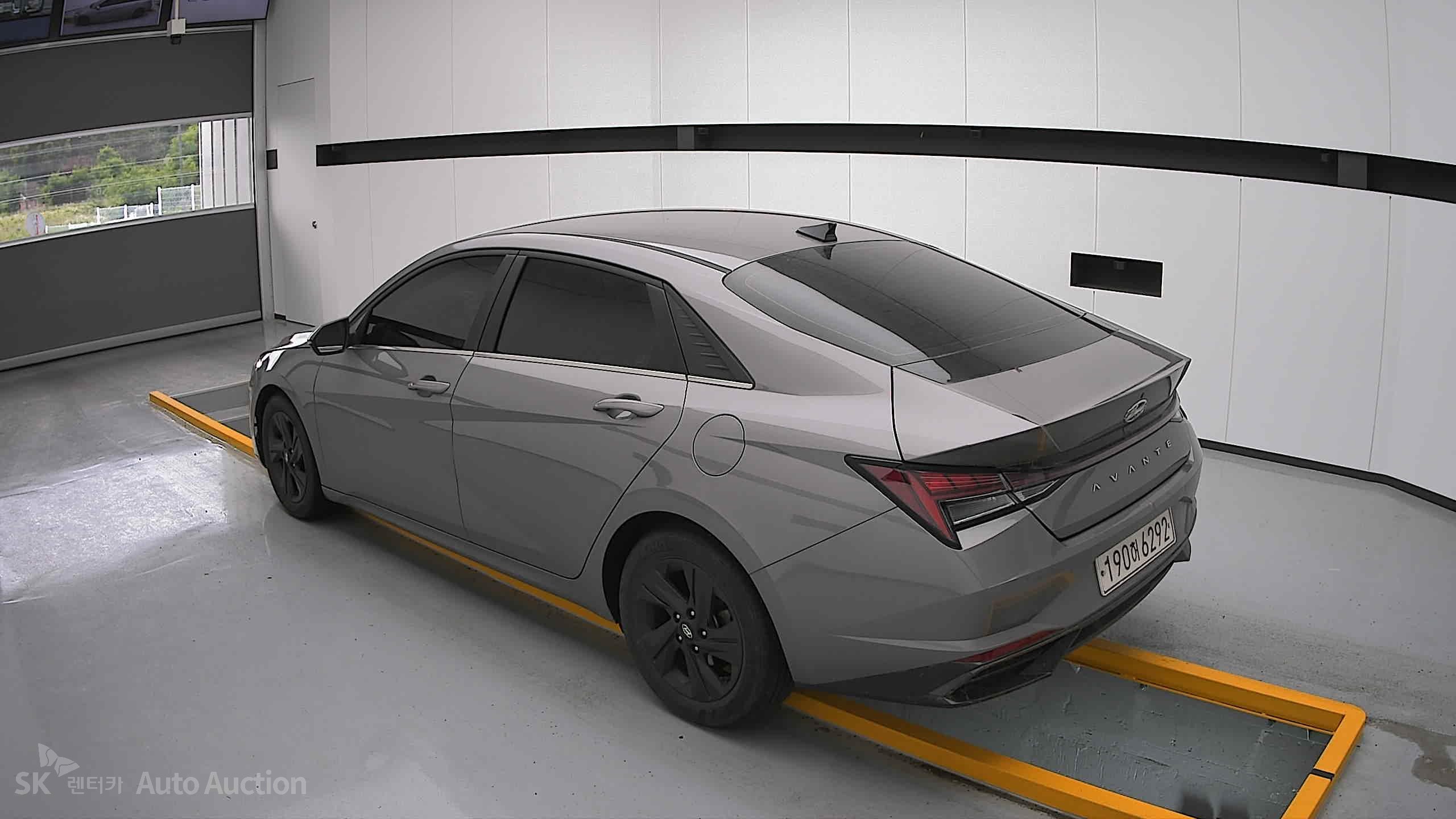 2022 - hyundai avante