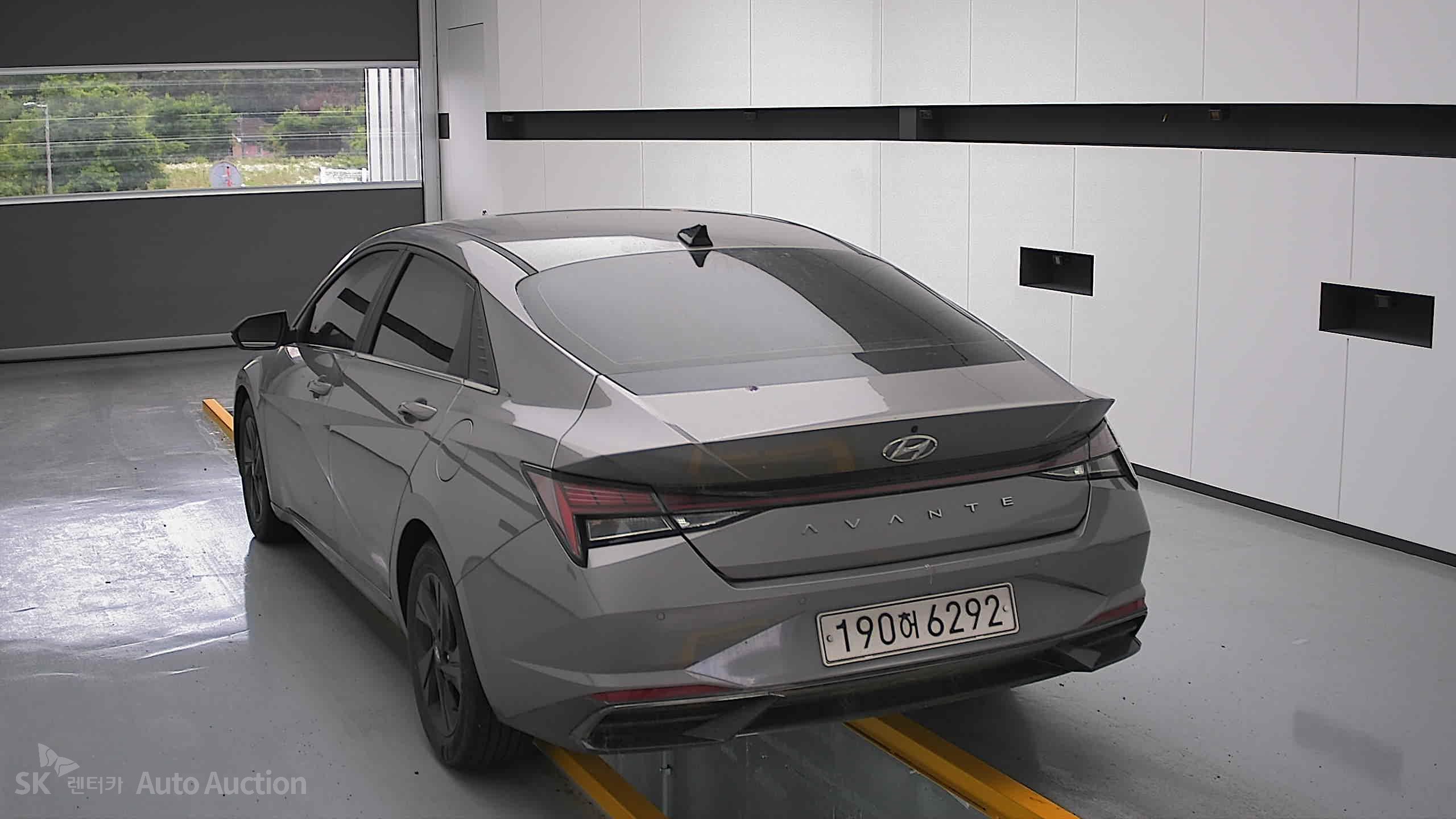 2022 - hyundai avante