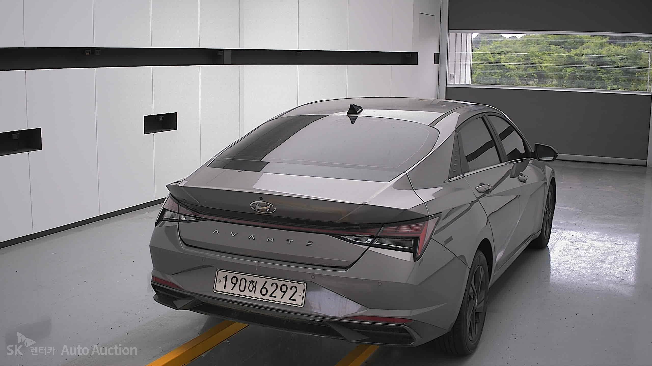 2022 - hyundai avante