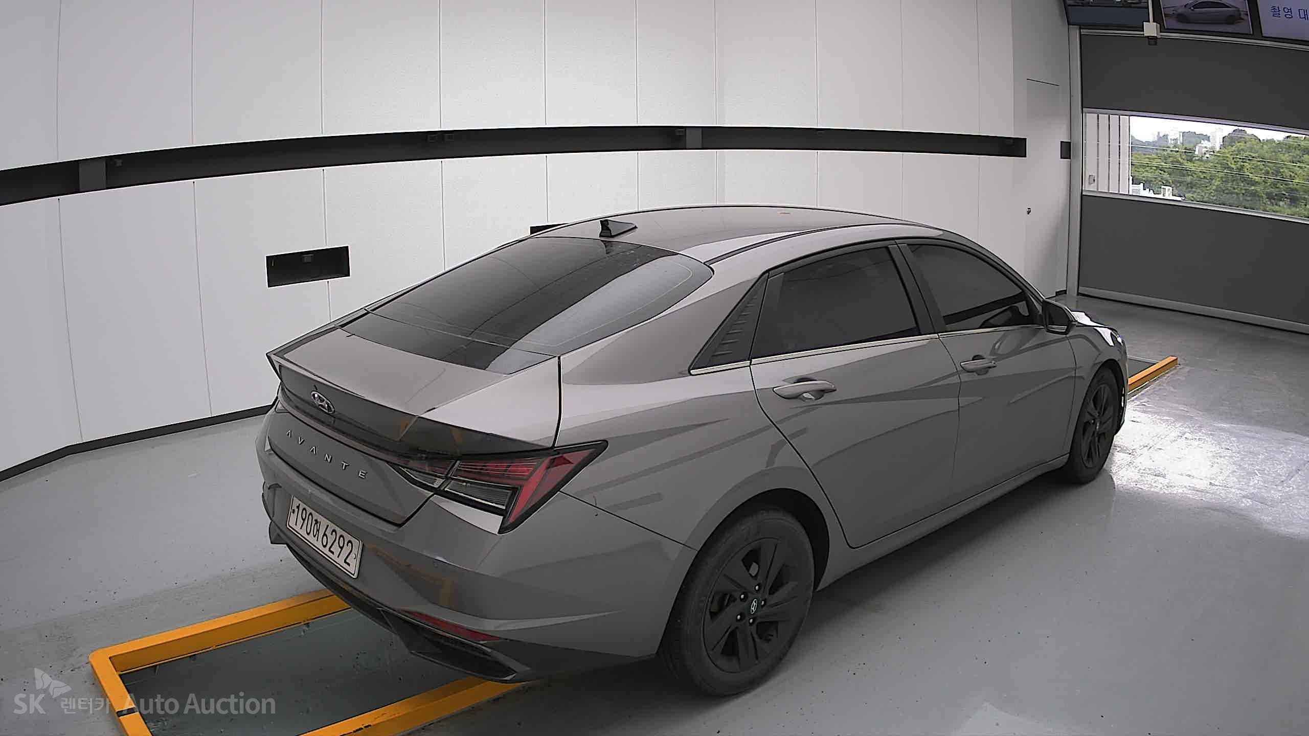 2022 - hyundai avante