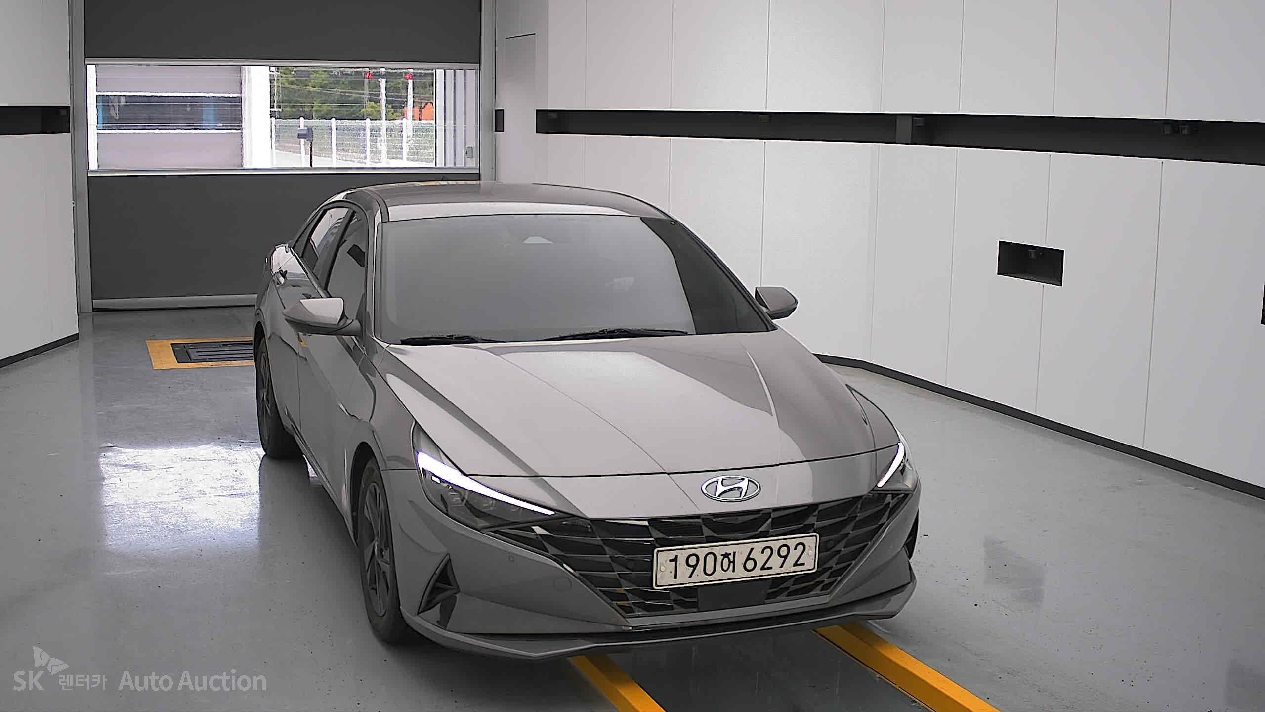 2022 - hyundai avante