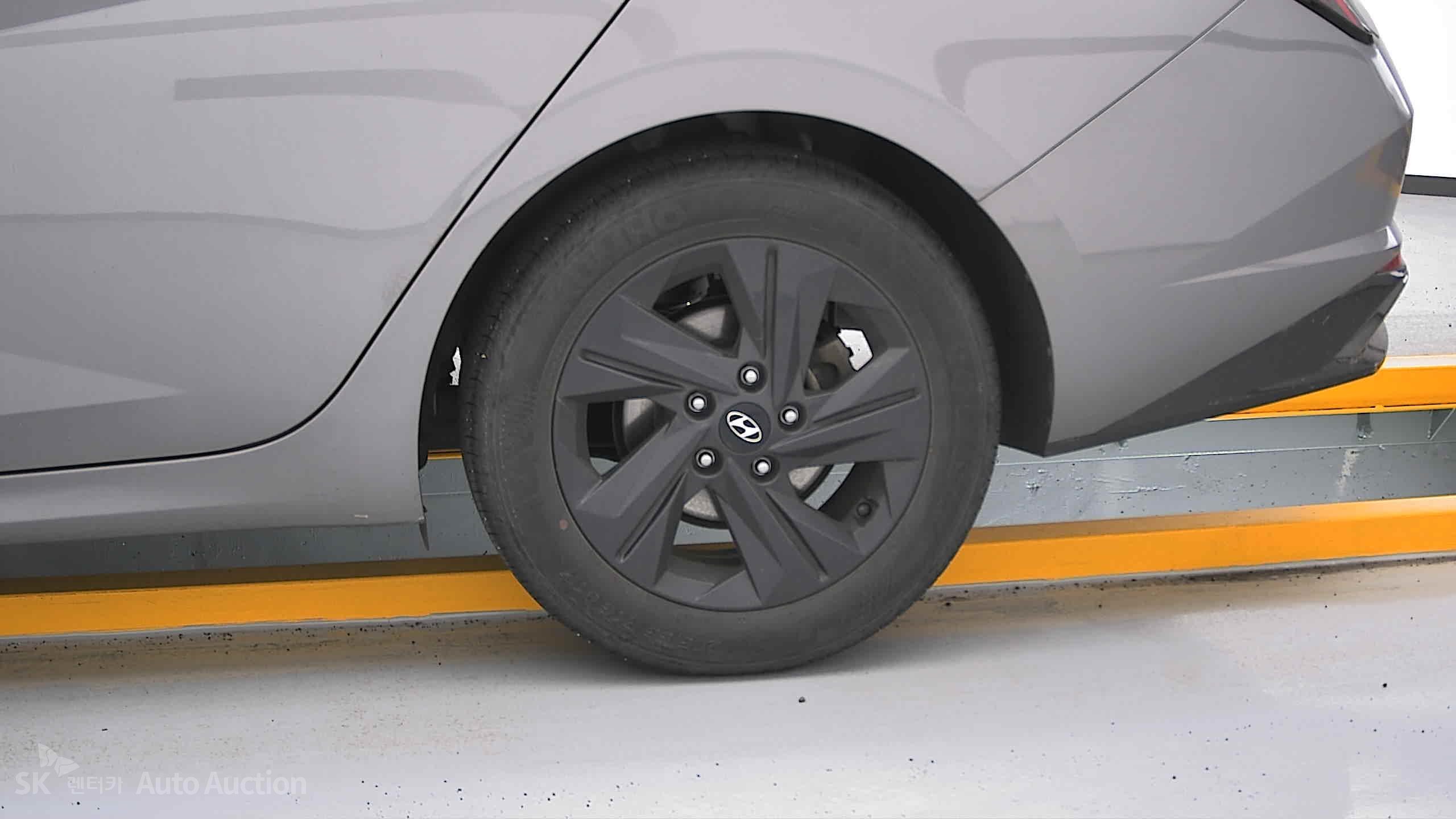 2022 - hyundai avante