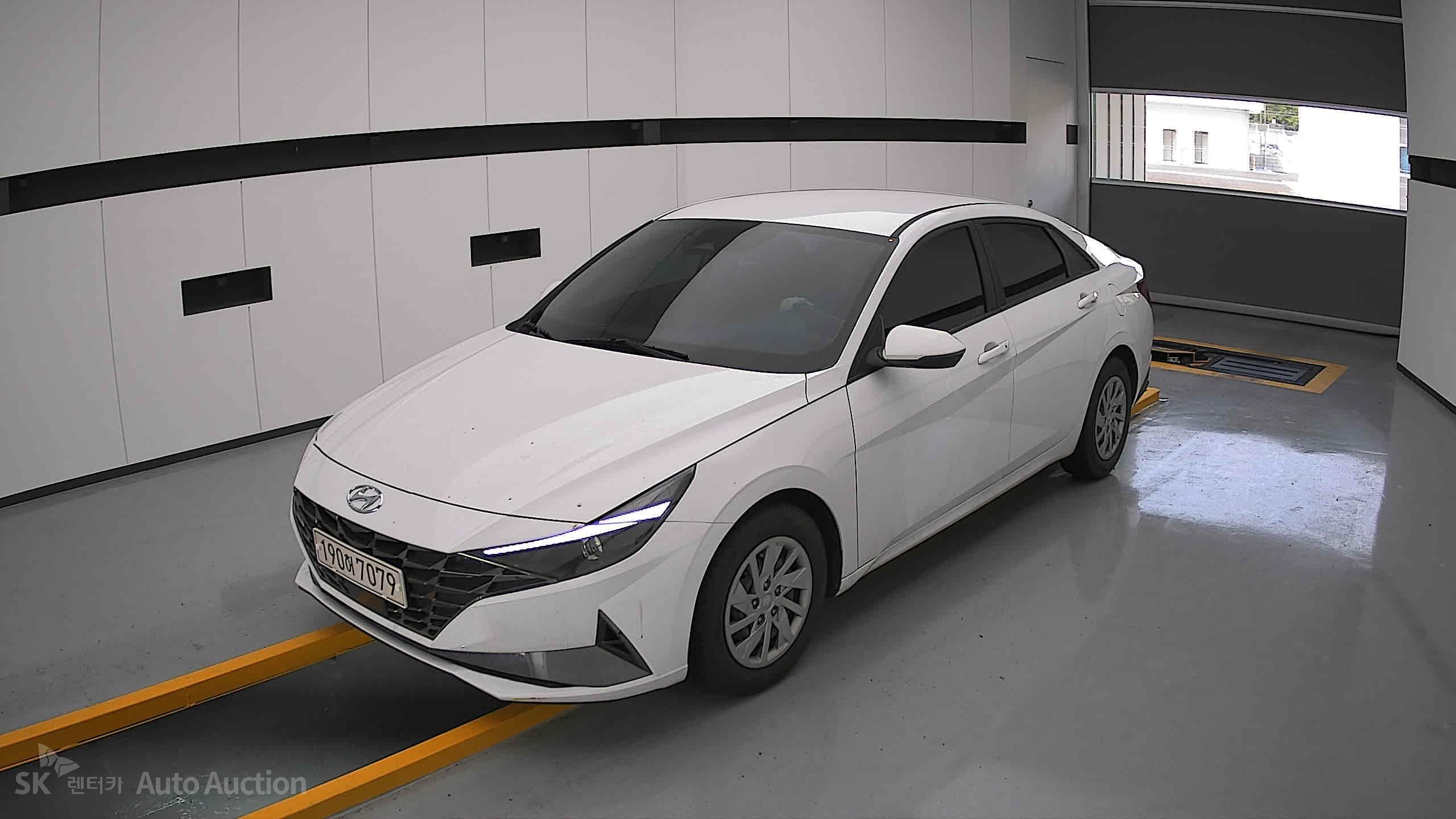 2022 - hyundai avante