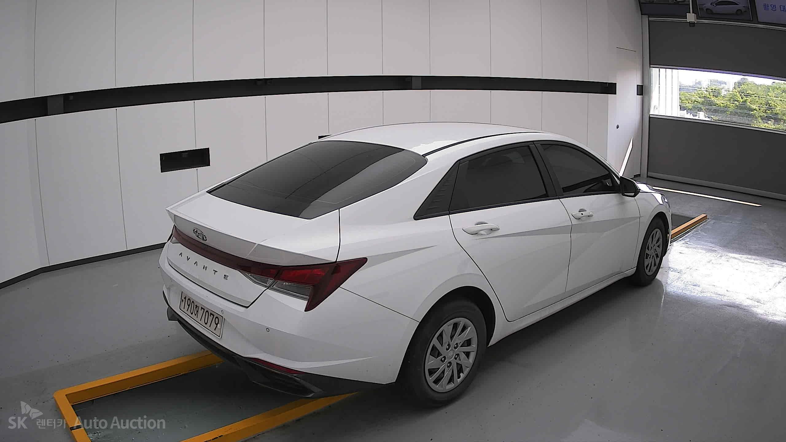 2022 - hyundai avante