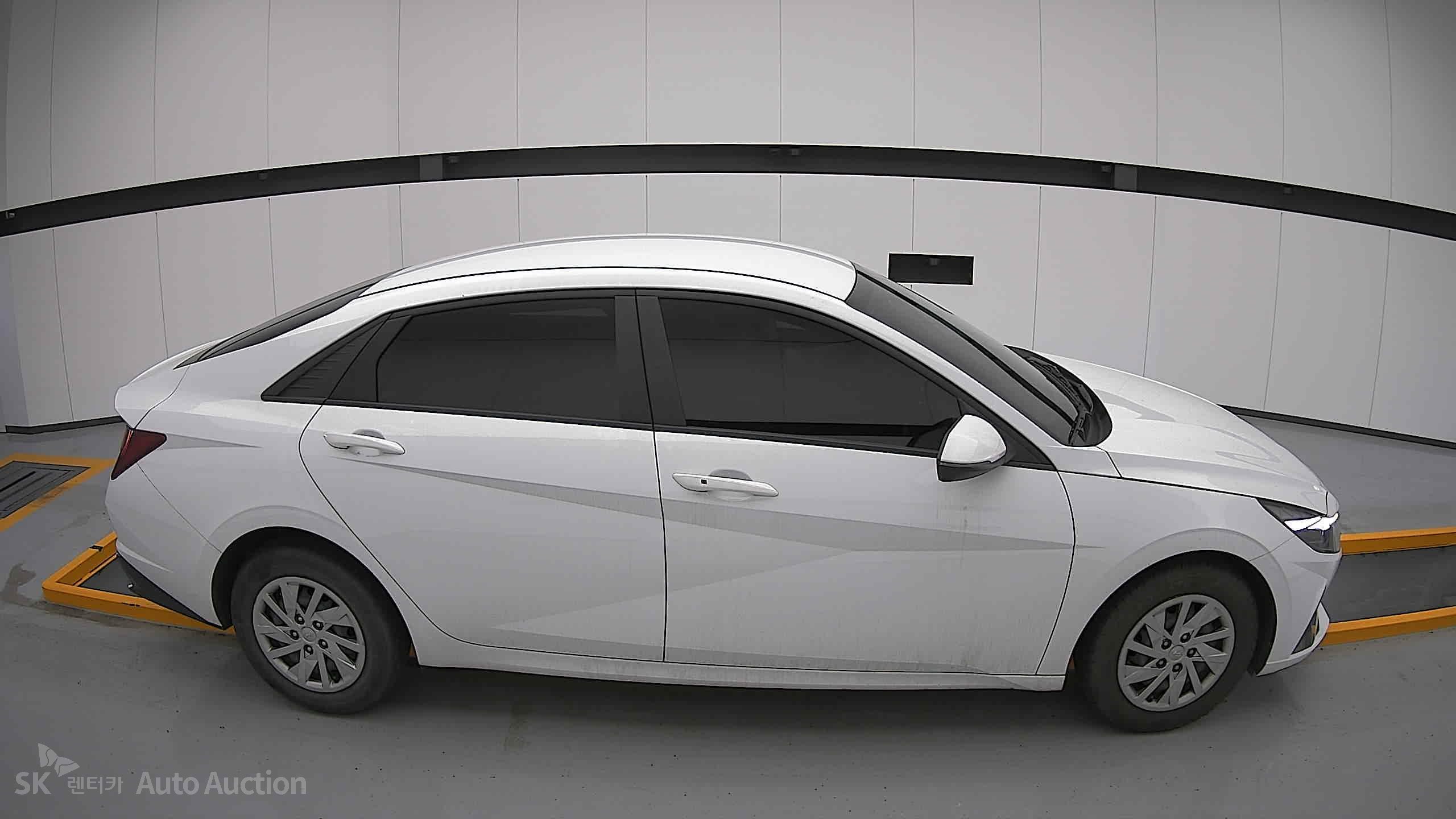 2022 - hyundai avante