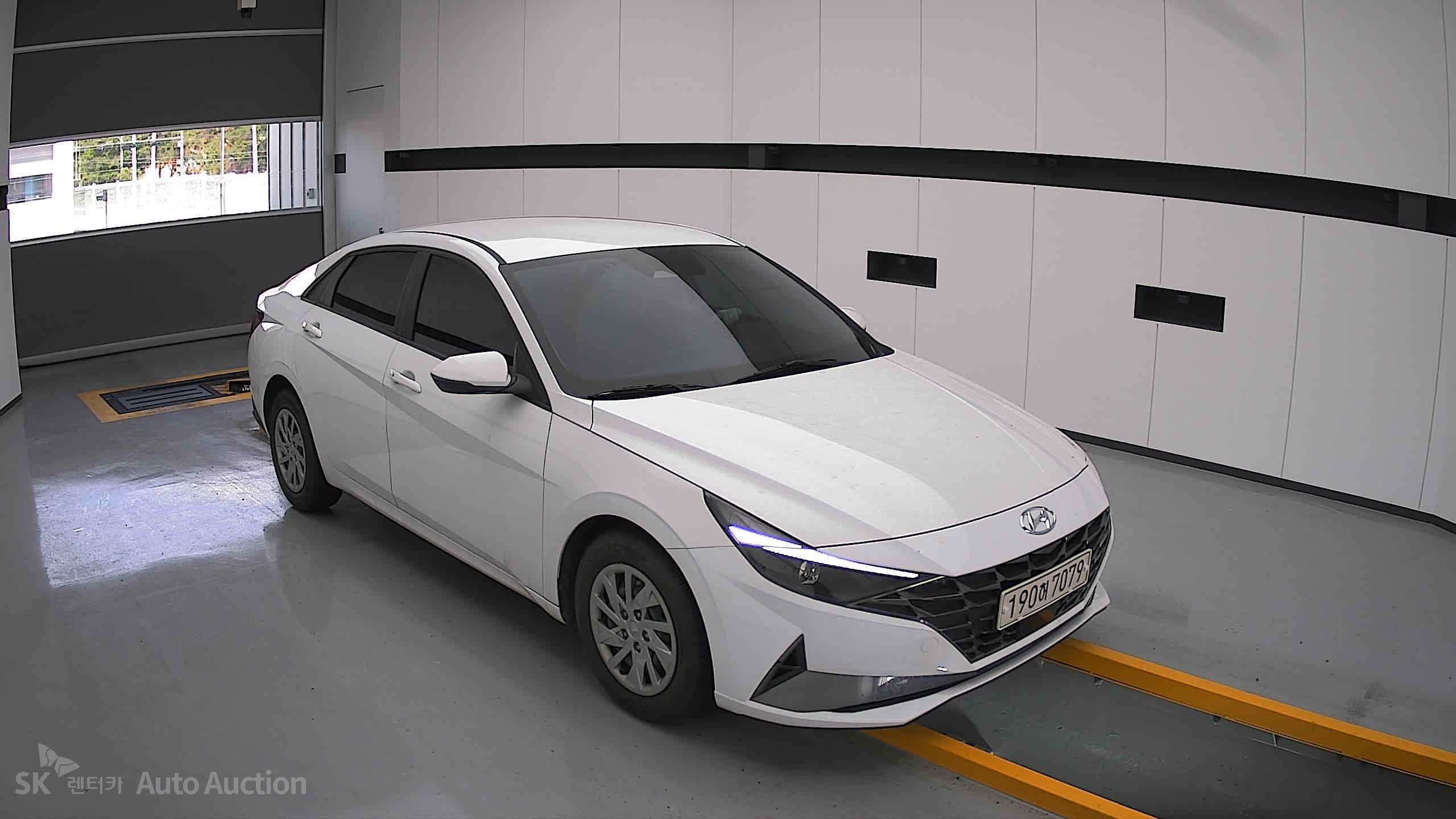 2022 - hyundai avante