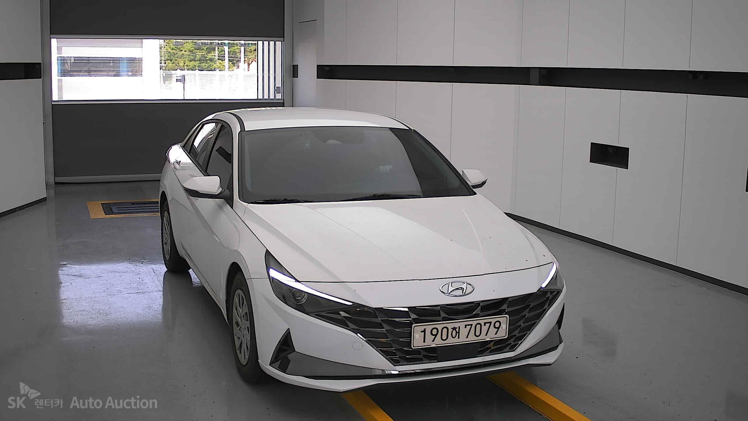 2022 - hyundai avante