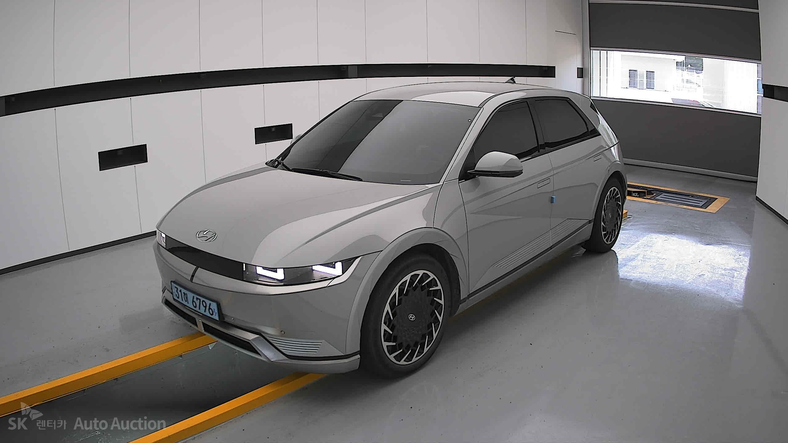 2022 - hyundai ioniq