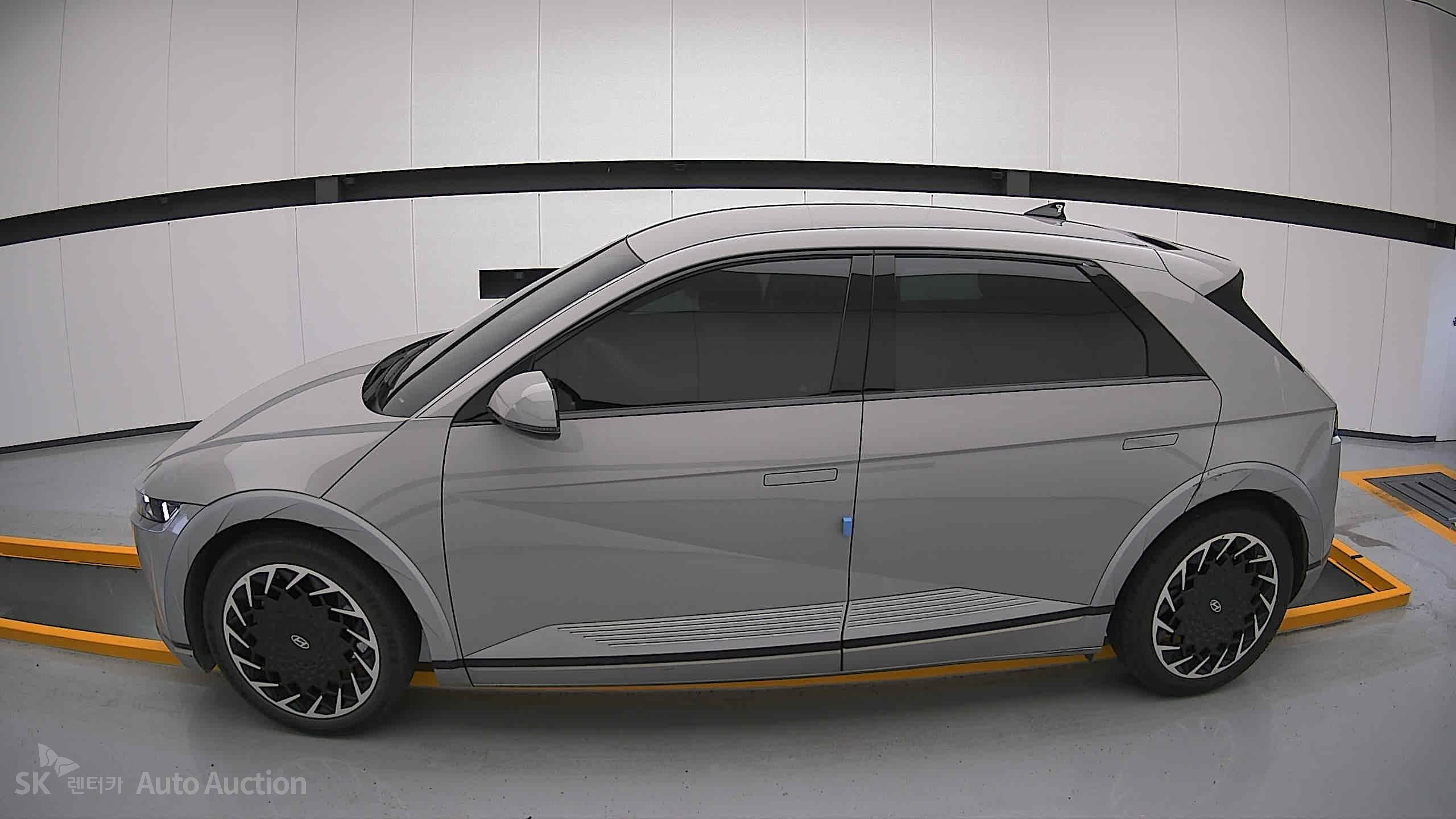 2022 - hyundai ioniq